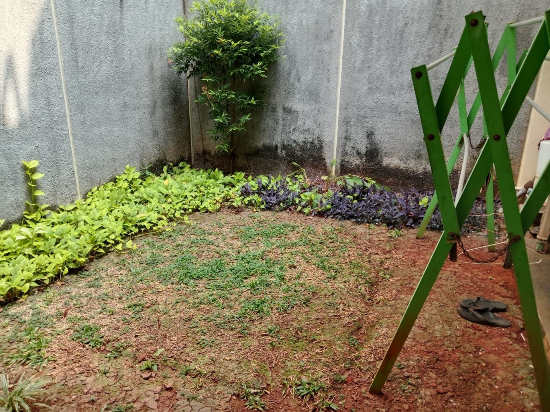 Rumah Dijual di Jakarta Barat, foto 1 dari 10