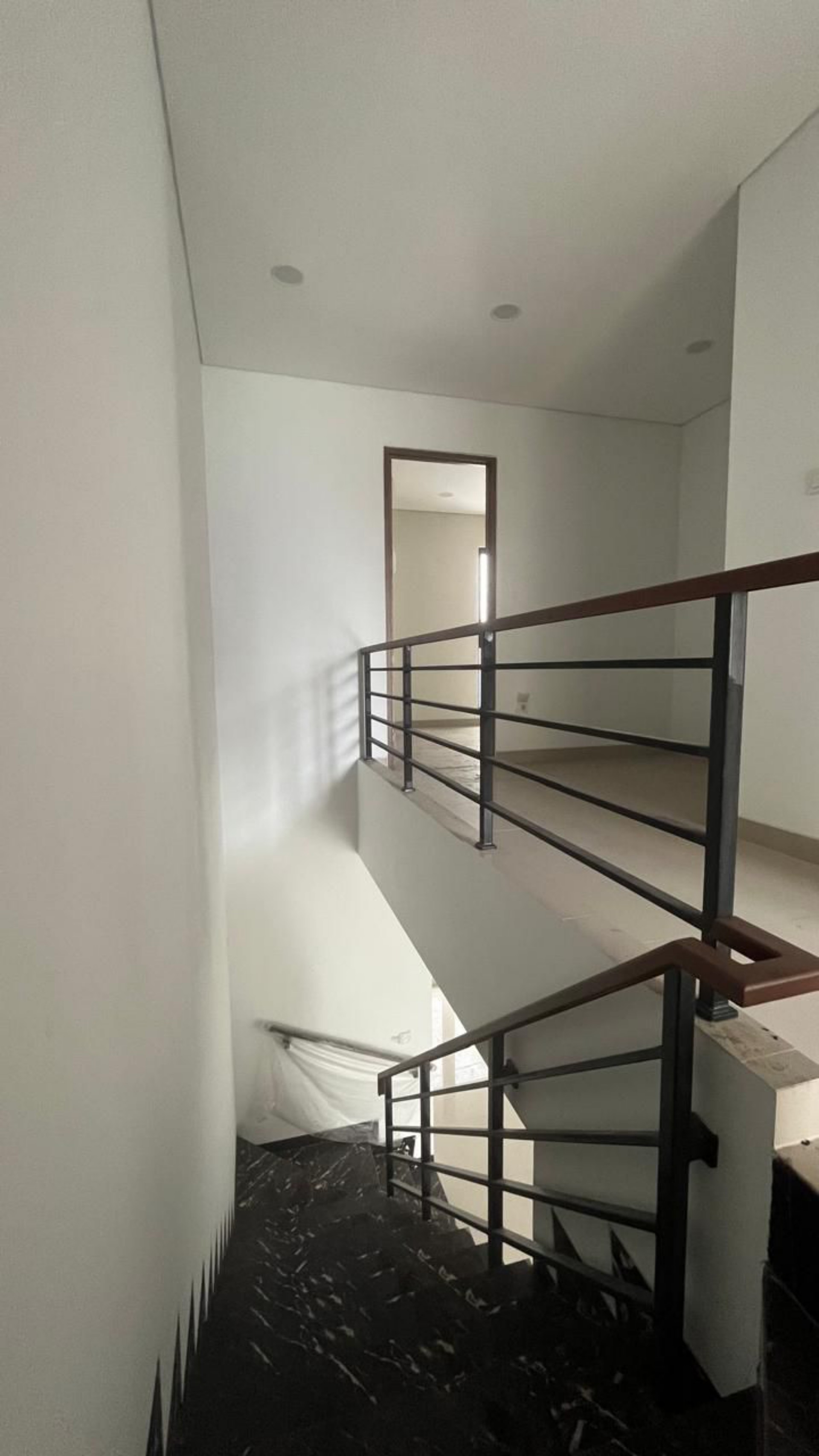 Rumah Dijual di Jakarta Barat, foto 2 dari 6
