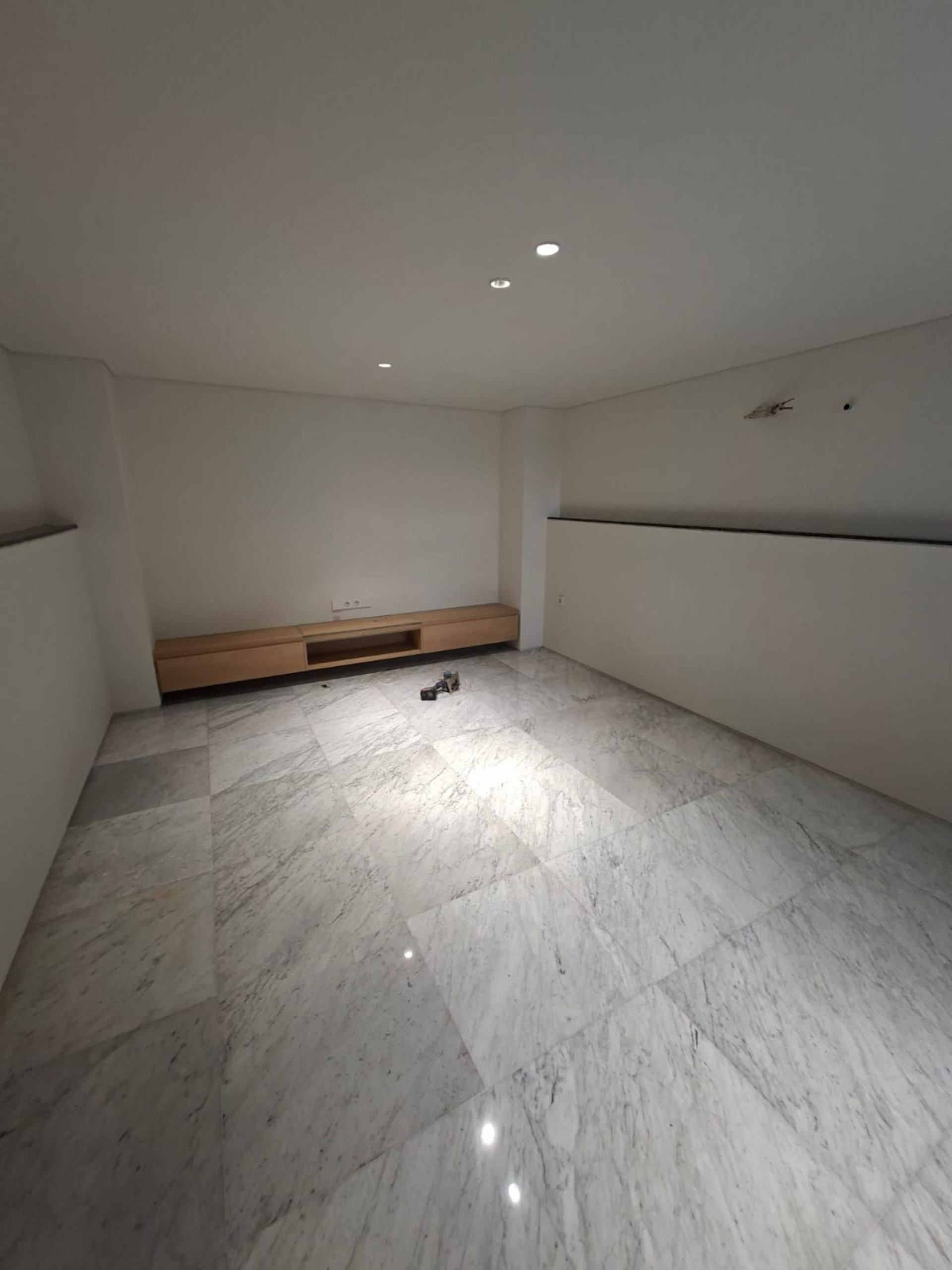 Rumah Dijual di Jakarta Barat, foto 3 dari 10