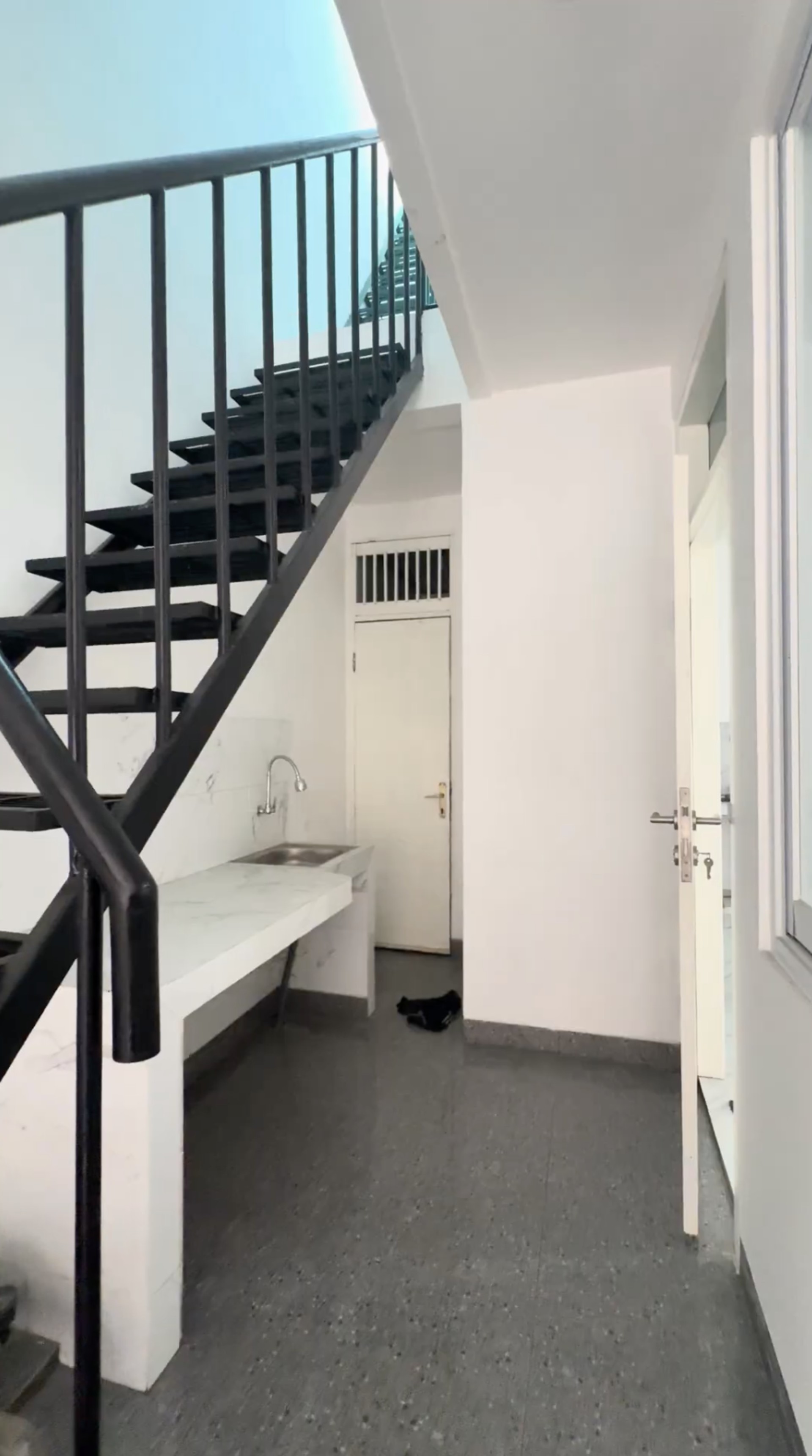 Rumah Dijual di Jakarta Barat, foto 6 dari 10