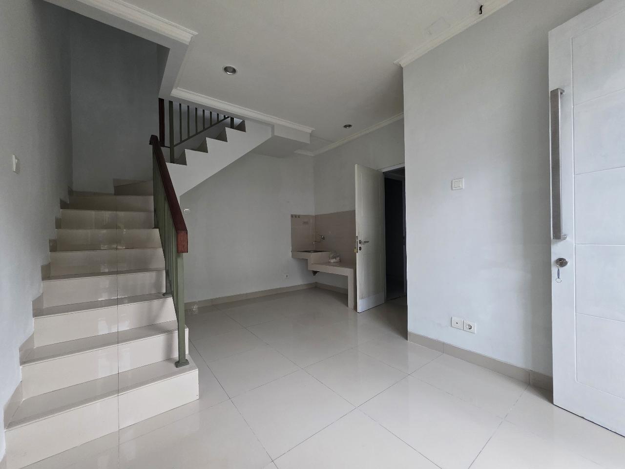 Rumah Disewa di Tangerang, foto 1 dari 8