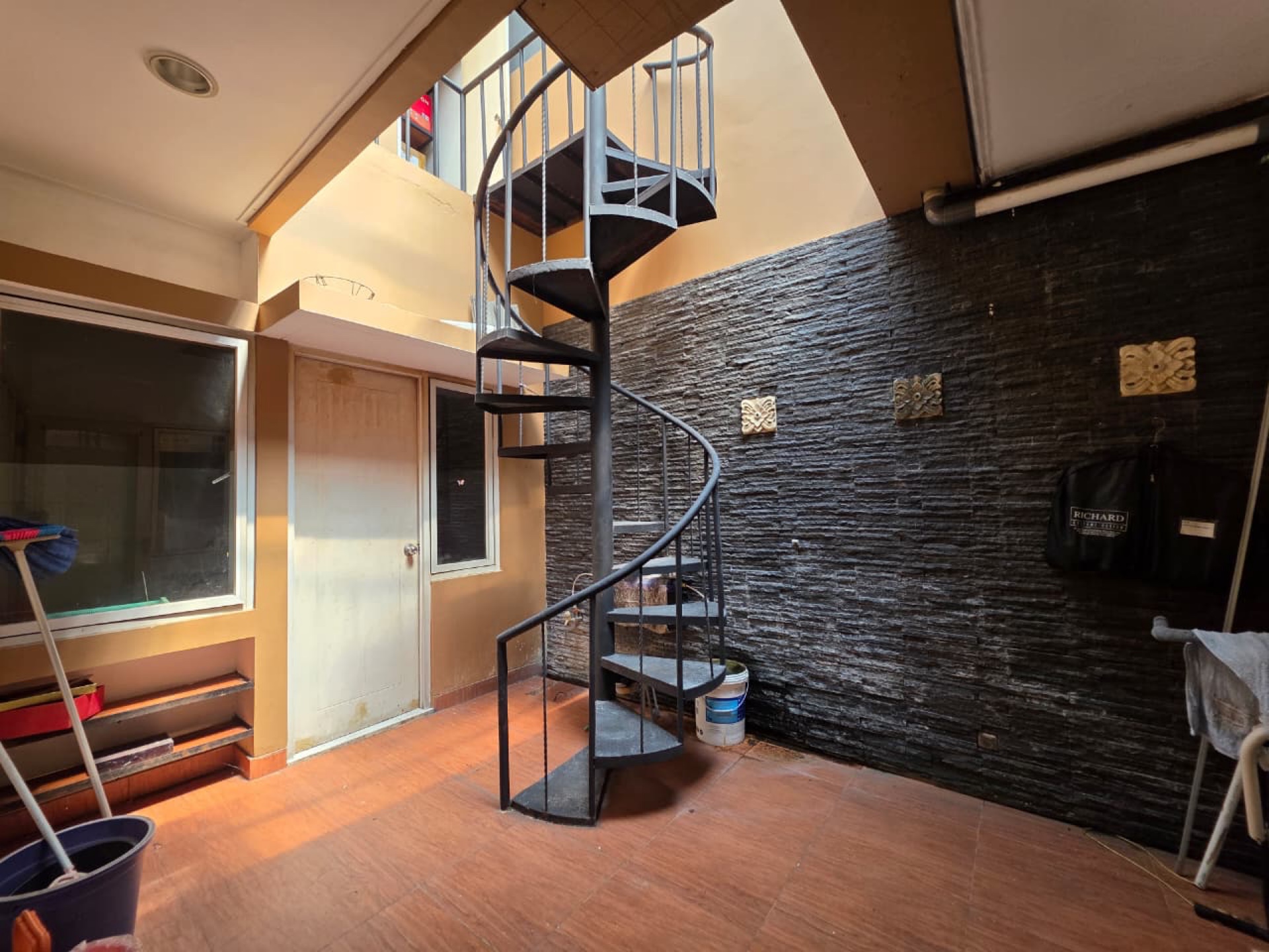 Rumah Disewa di Tangerang, foto 1 dari 10