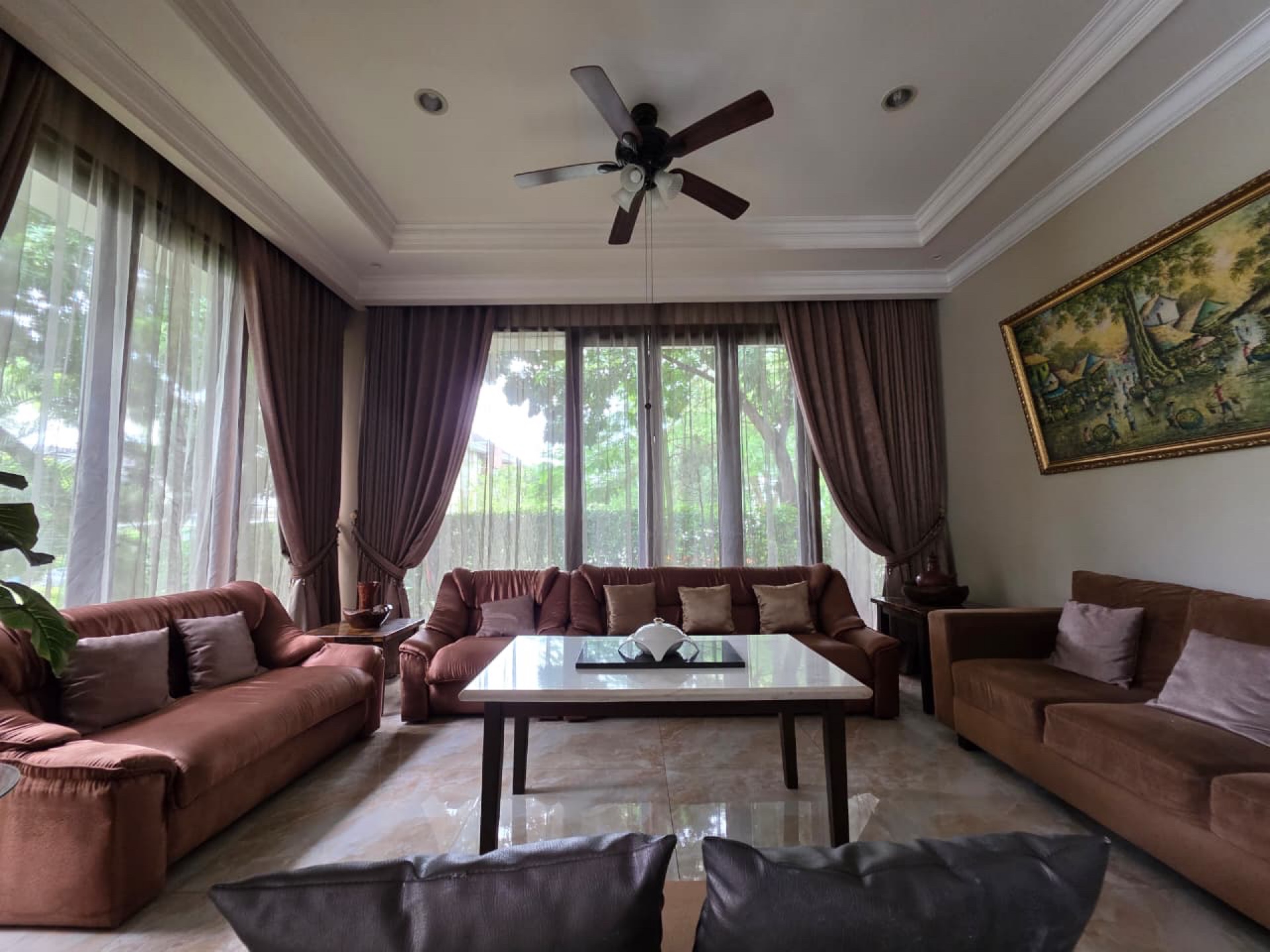Rumah Disewa di Tangerang, foto 1 dari 10