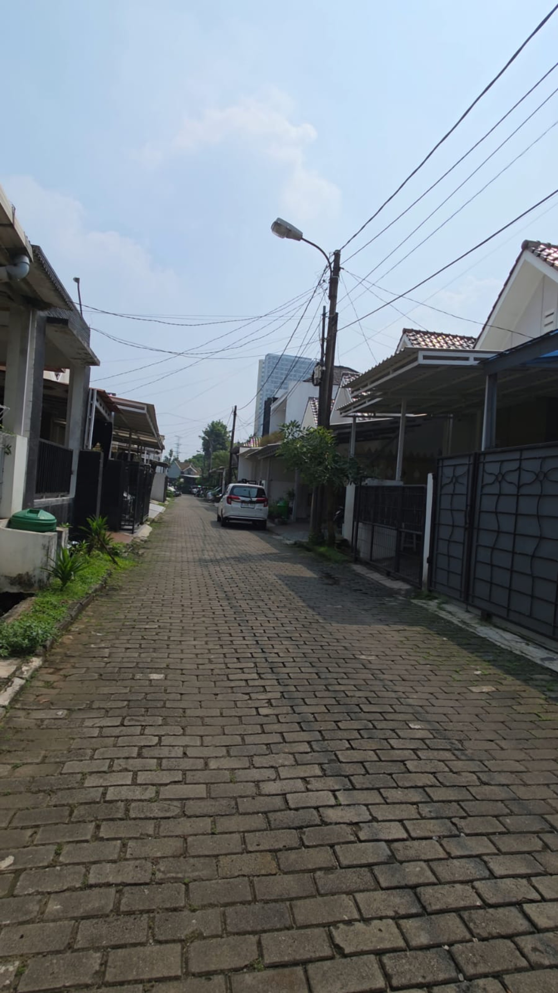 Rumah Dijual di Tangerang, foto 1 dari 10