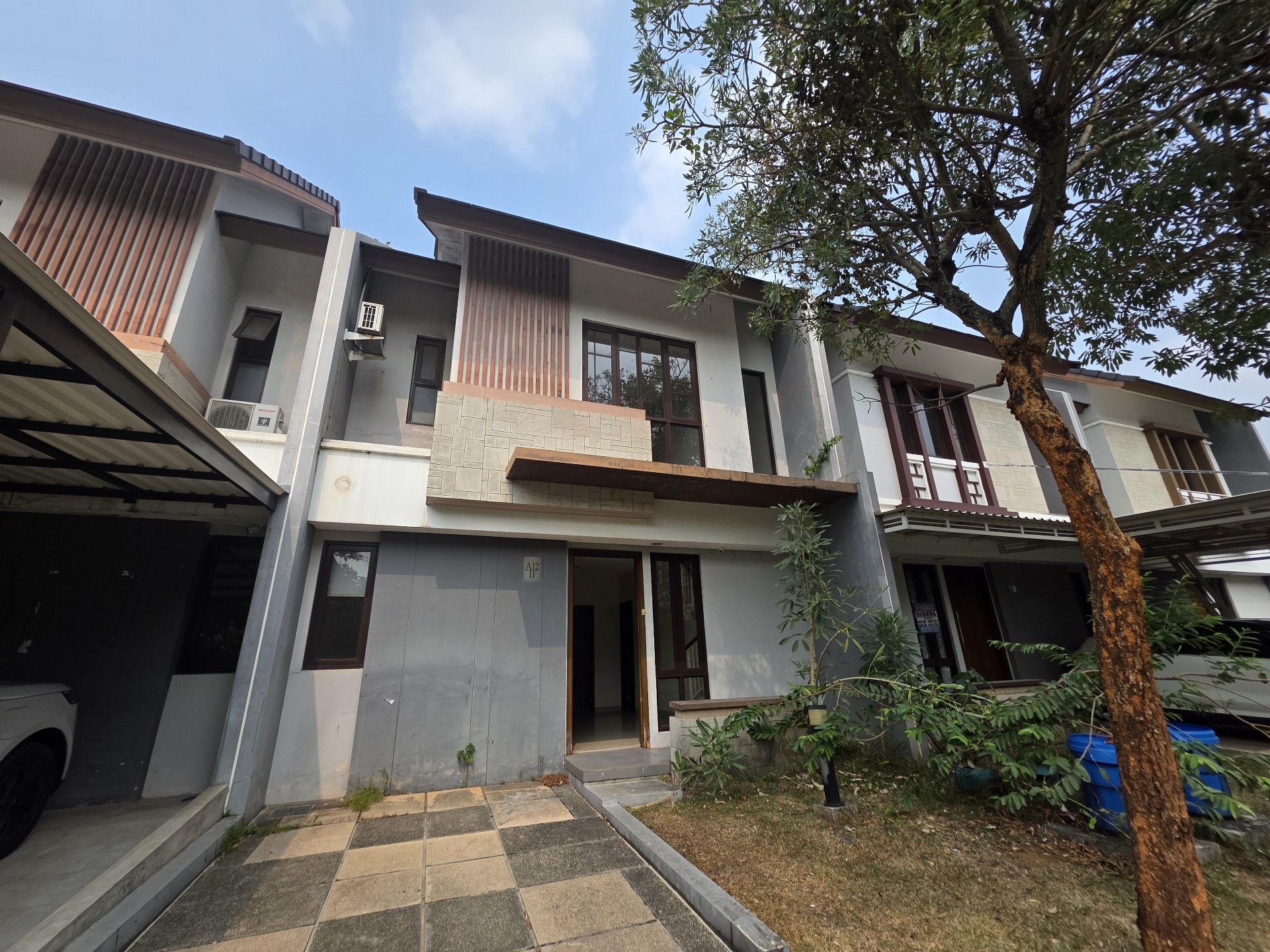 Rumah Disewa di Tangerang, foto 1 dari 9