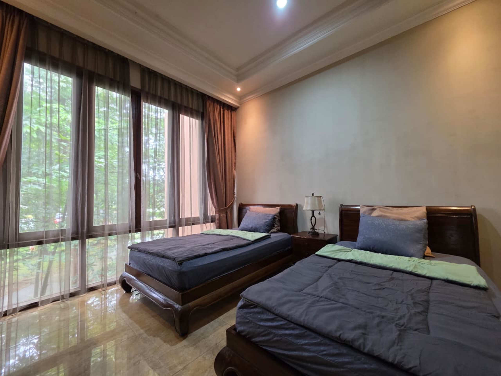 Rumah Disewa di Tangerang, foto 1 dari 10