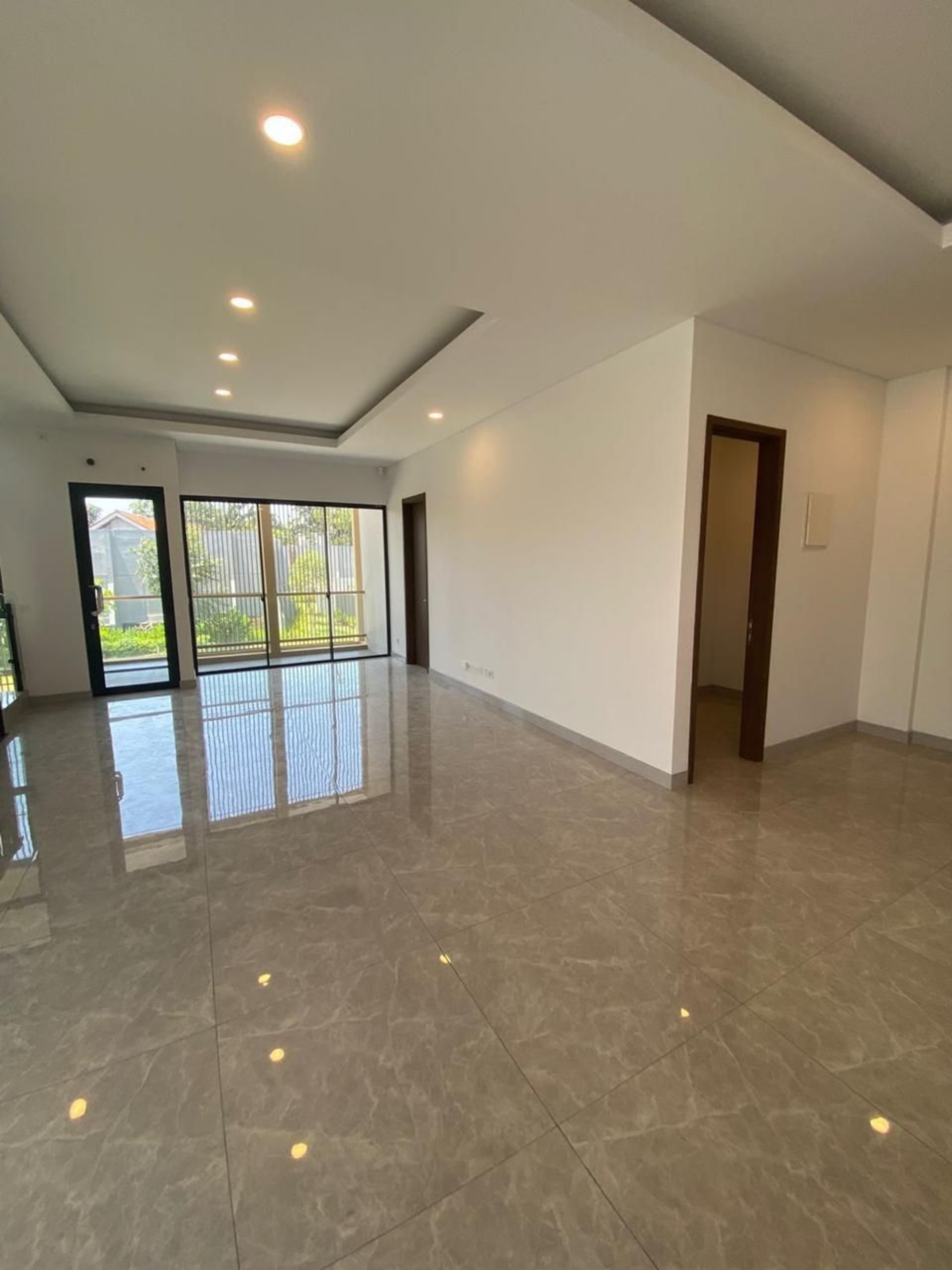 Rumah Dijual di Tangerang, foto 1 dari 8