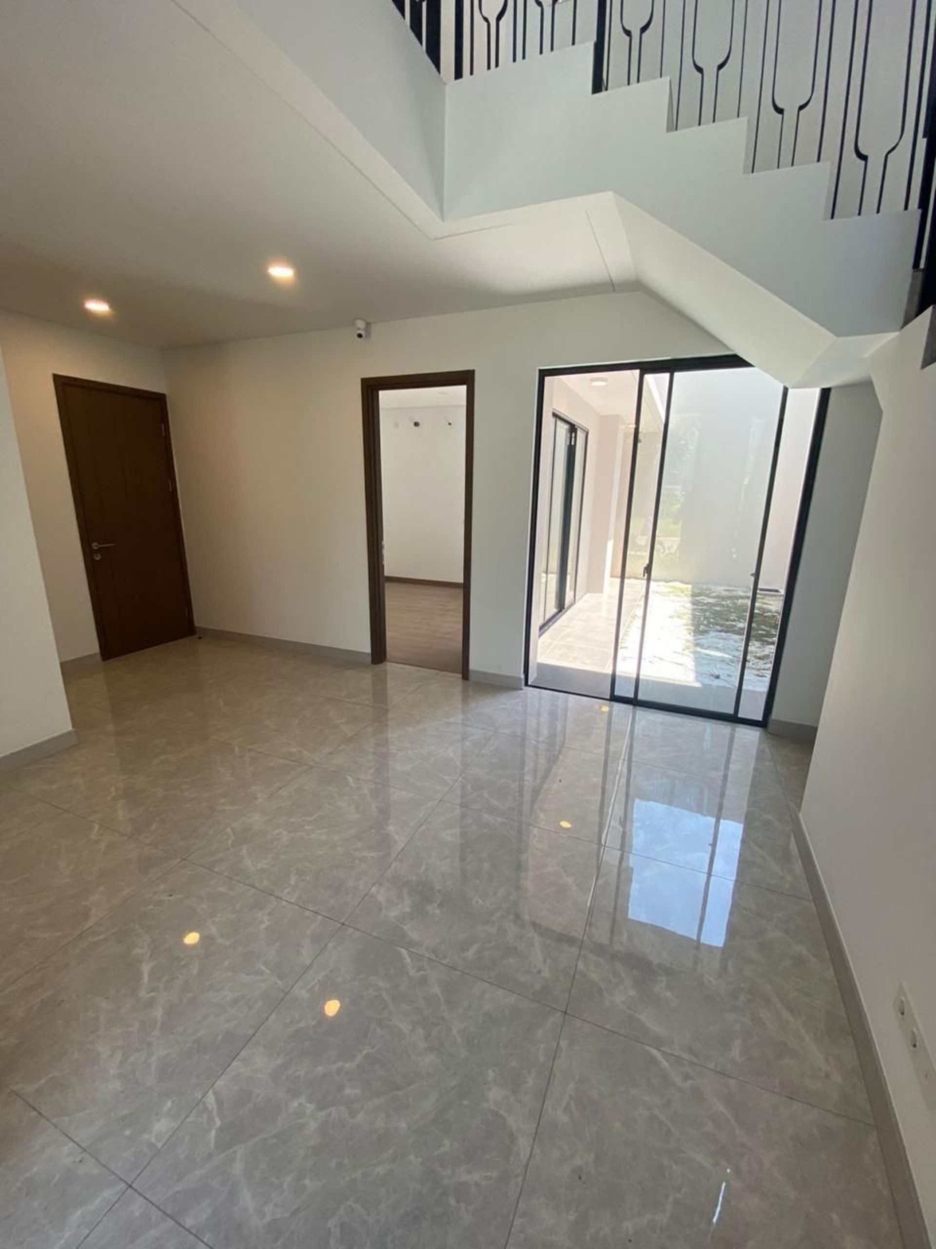 Rumah Dijual di Tangerang, foto 1 dari 8