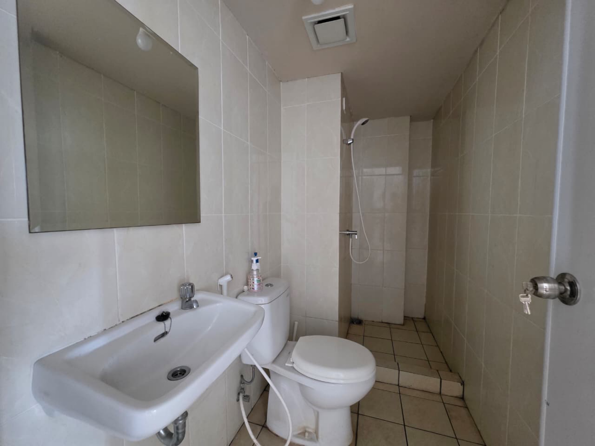 Apartemen Disewa di Tangerang, foto 1 dari 7