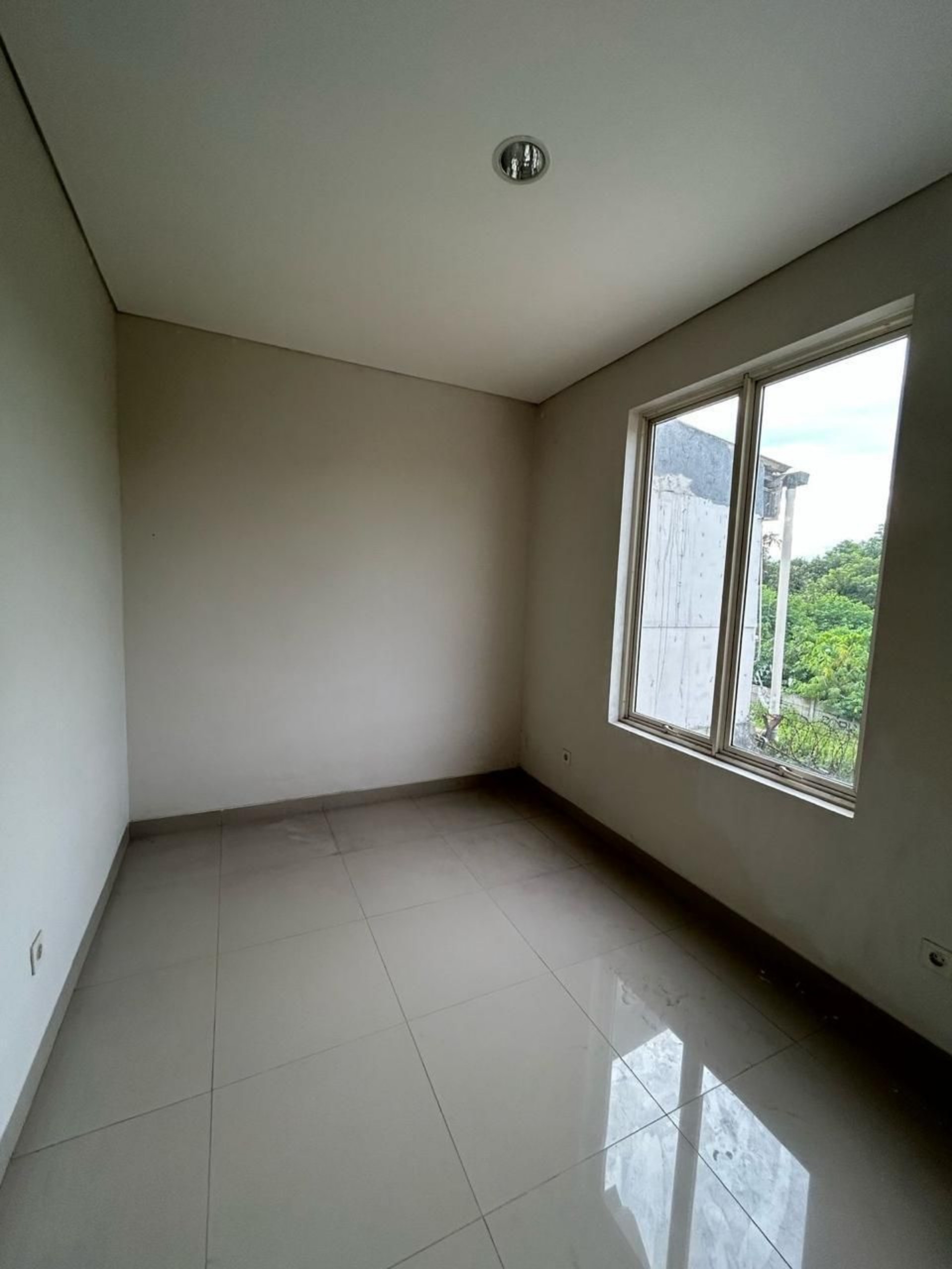 Rumah Dijual di Tangerang, foto 1 dari 6