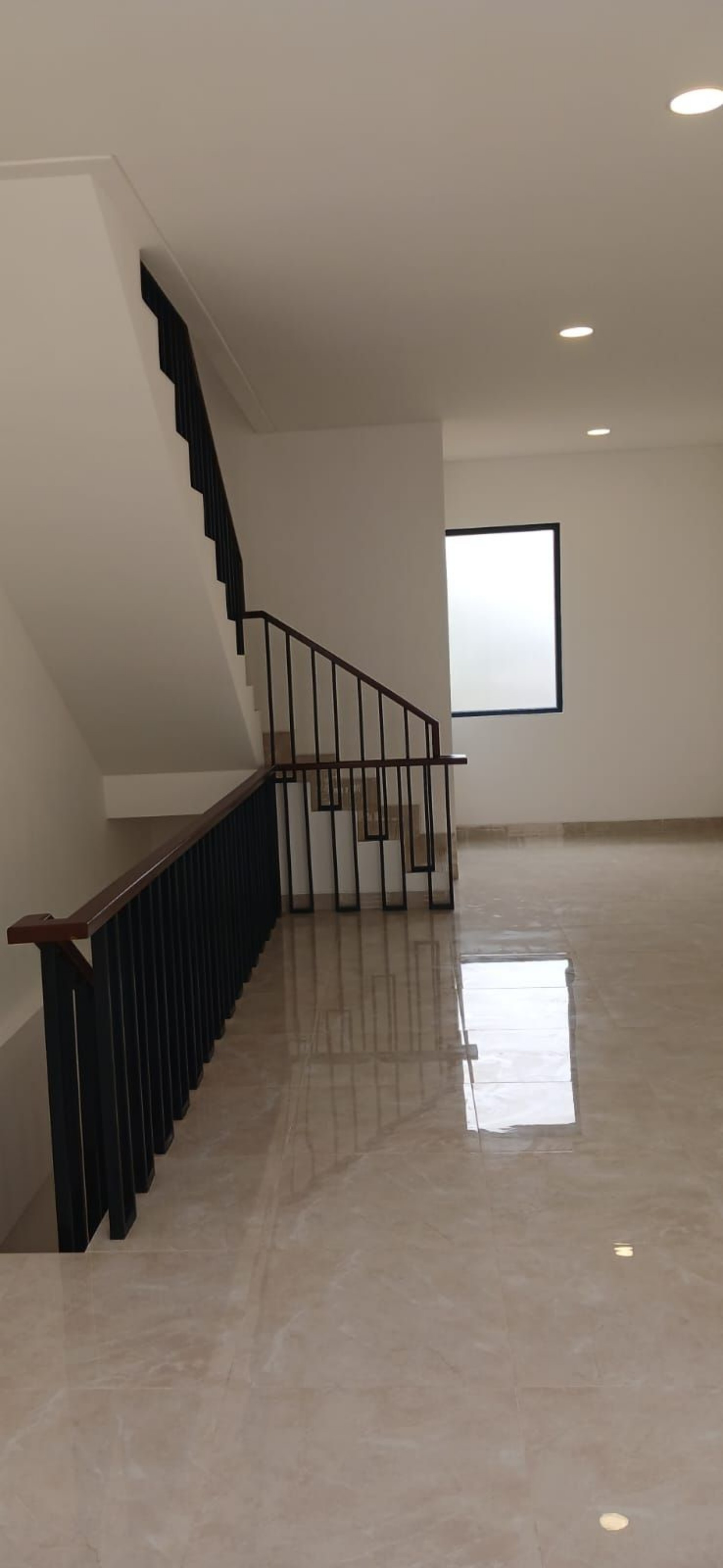 Ruko Disewa di Tangerang, foto 1 dari 5