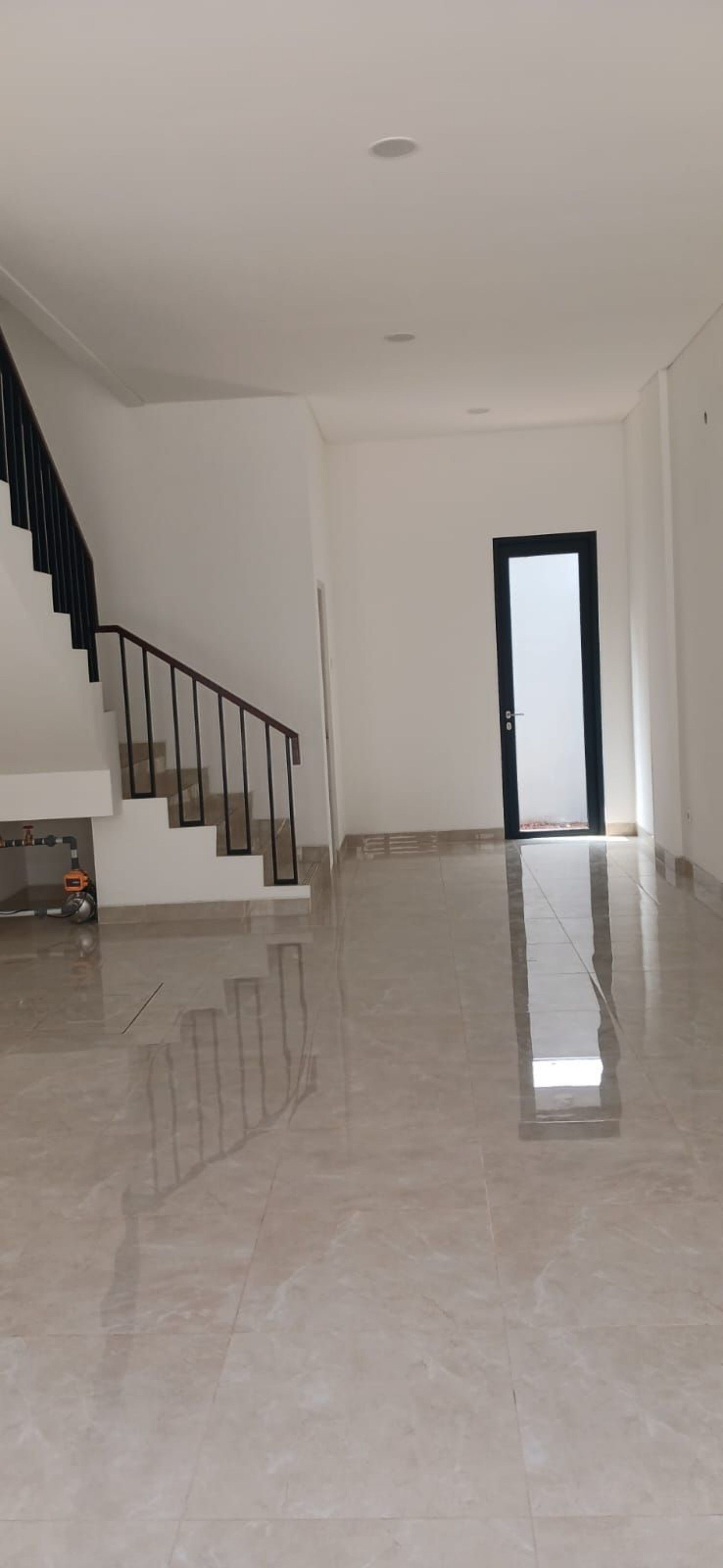 Ruko Disewa di Tangerang, foto 1 dari 5
