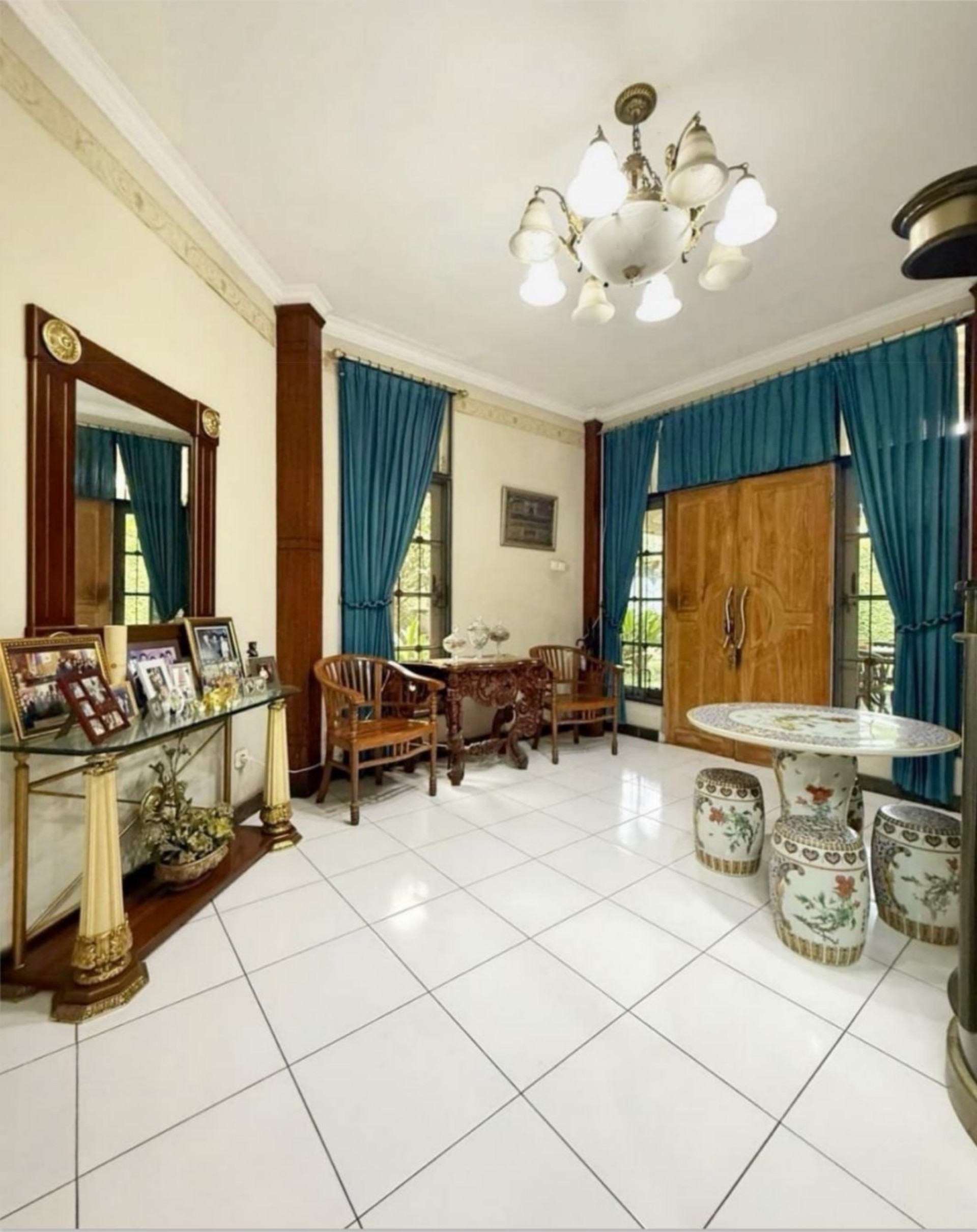 Rumah Dijual di Jakarta Selatan, foto 1 dari 8