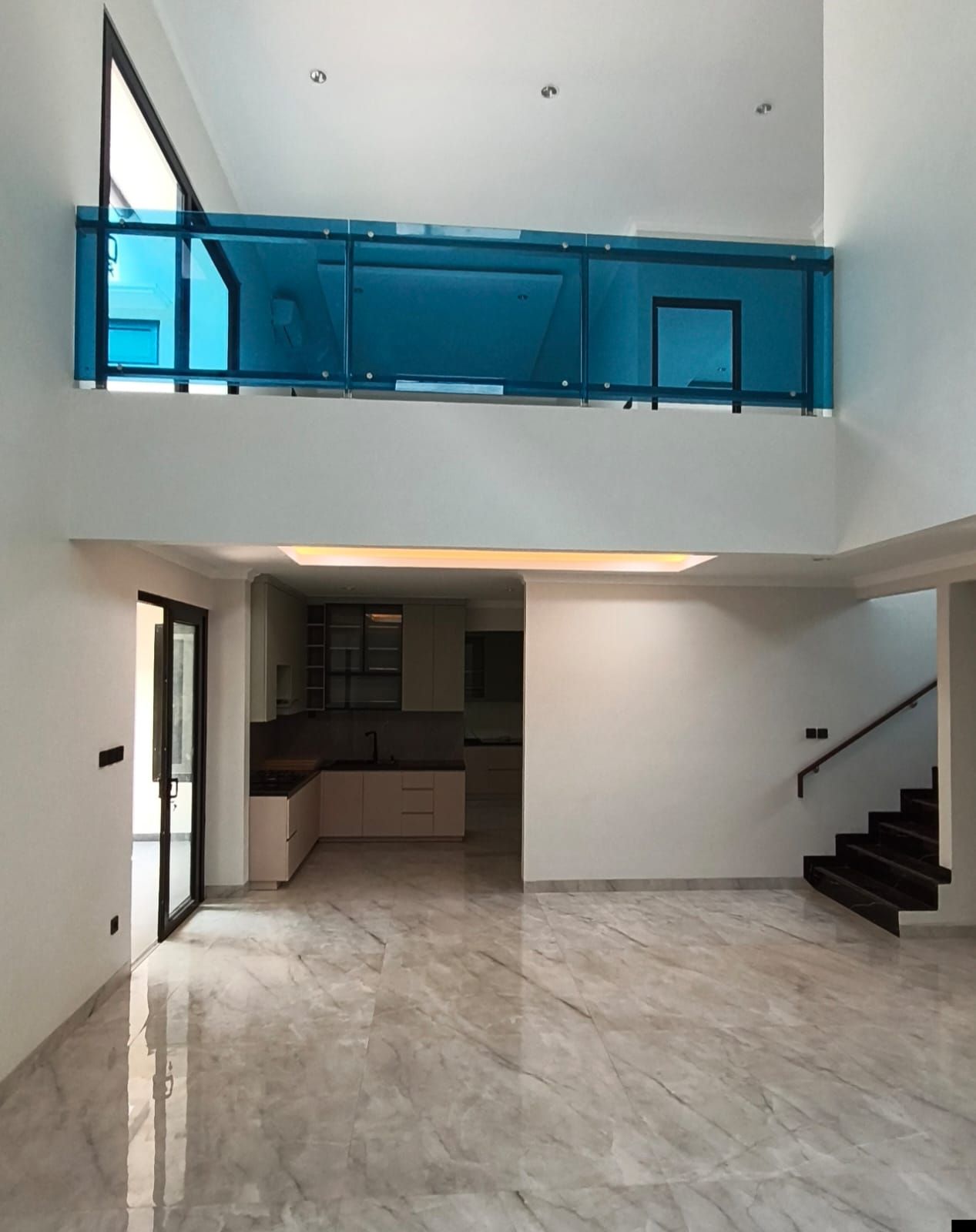 Rumah Dijual di Tangerang, foto 1 dari 8
