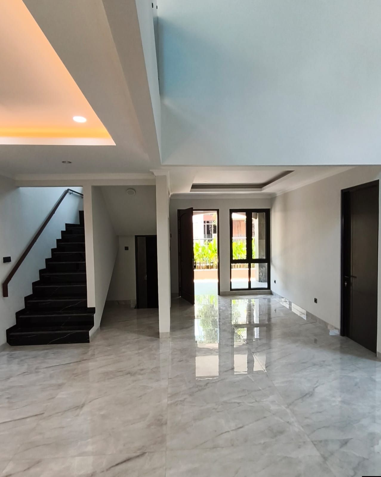 Rumah Dijual di Tangerang, foto 1 dari 8