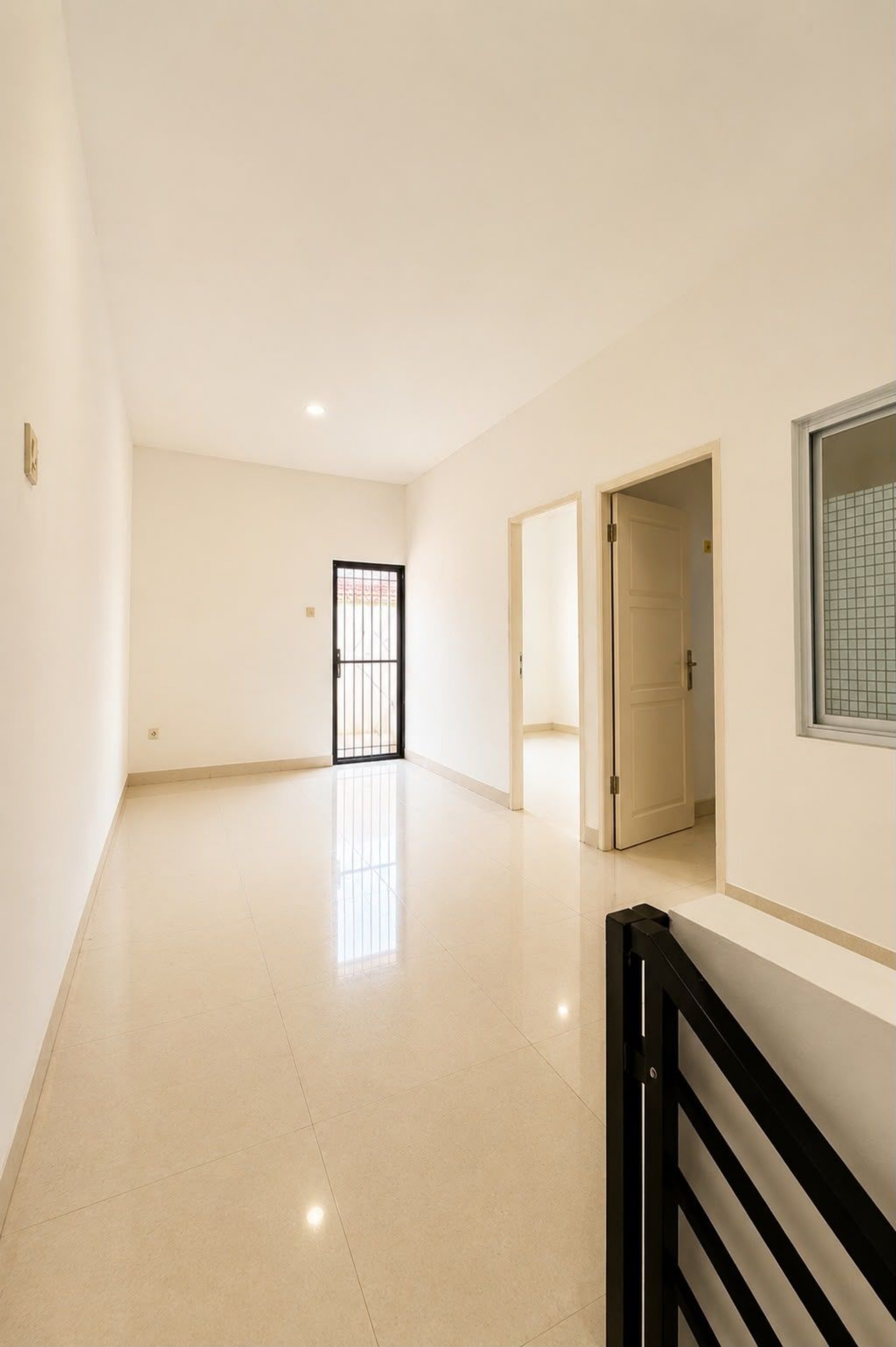 Rumah Disewa di Tangerang, foto 4 dari 8