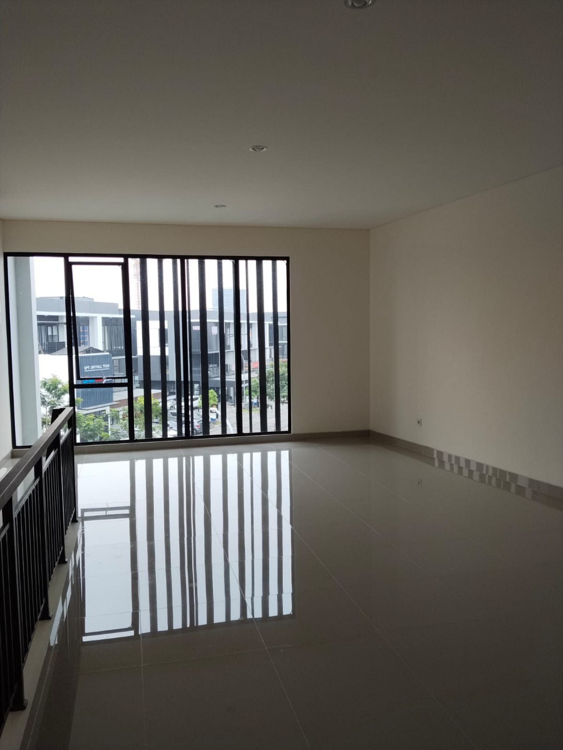 Ruko Disewa di Tangerang, foto 1 dari 10