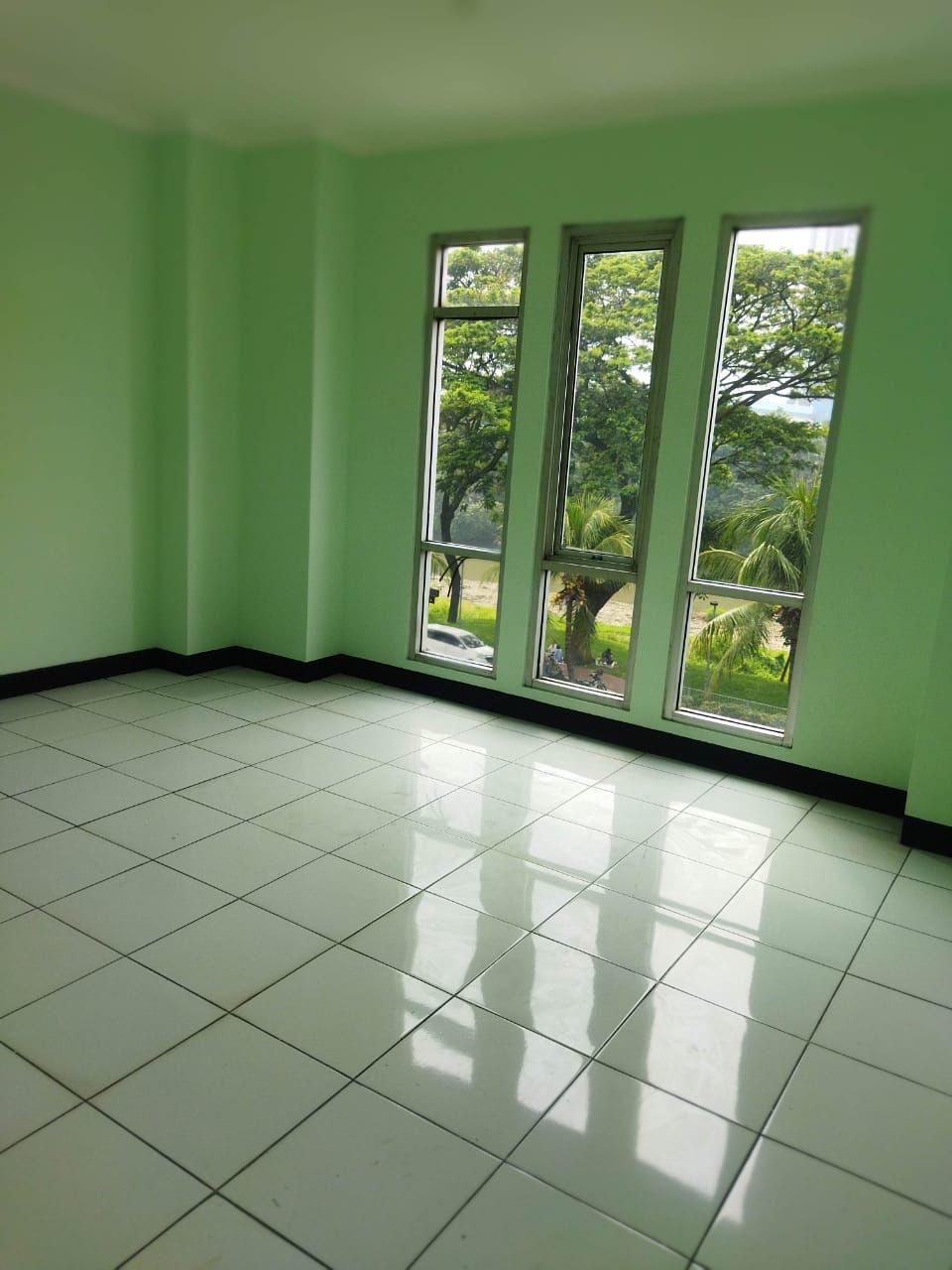 Ruko Dijual di Gading Serpong, Tangerang, foto 1 dari 5