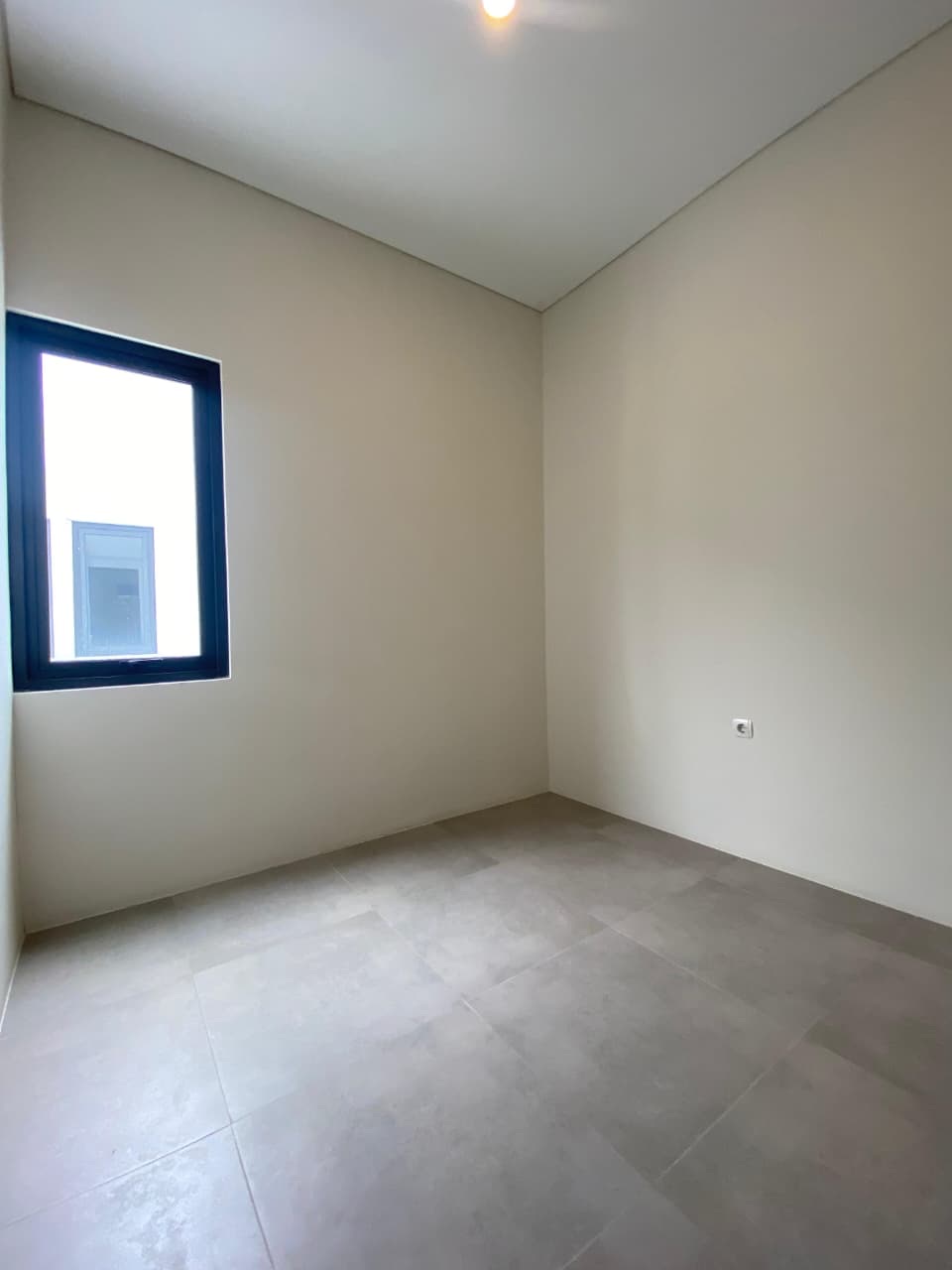 Rumah Dijual di BSD, Tangerang Selatan, foto 1 dari 9
