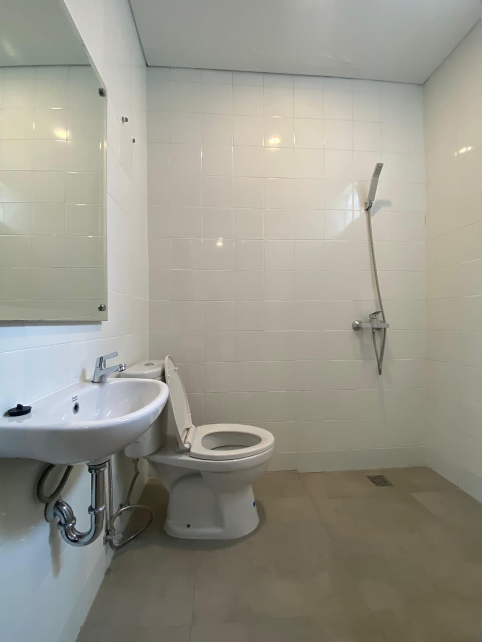 Rumah Dijual di BSD, Tangerang Selatan, foto 1 dari 9