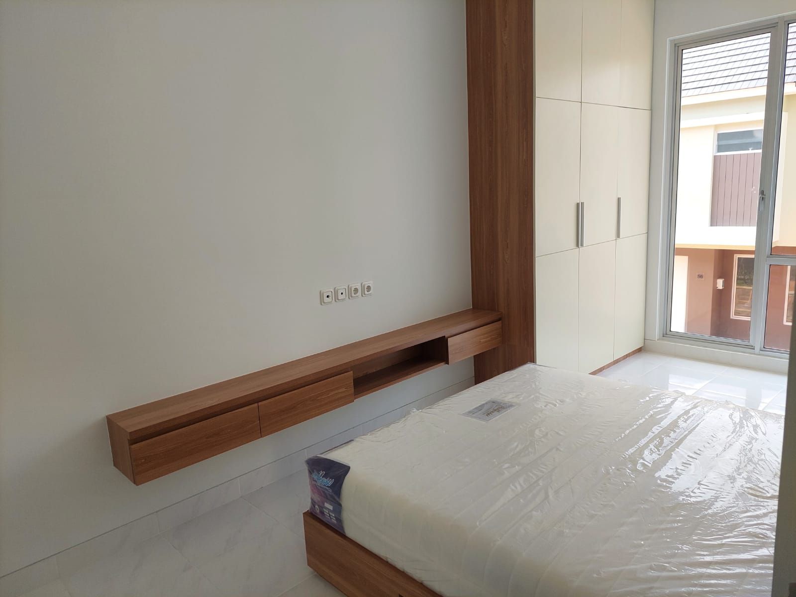 Rumah Dijual di Tangerang, foto 1 dari 9