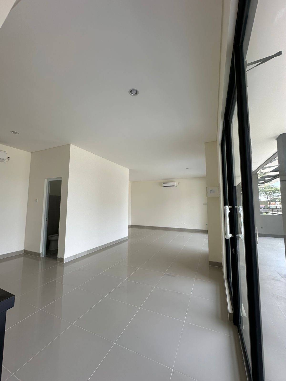 Ruko Disewa di Tangerang, foto 1 dari 7