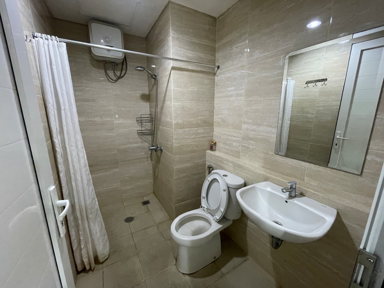 Apartemen Dijual di Alam Sutera, Tangerang, foto 1 dari 9