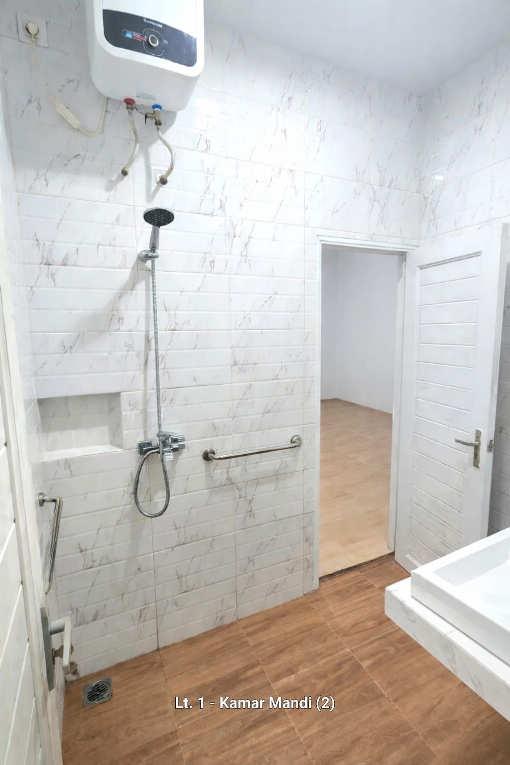 Rumah Dijual di Jakarta Barat, foto 3 dari 10
