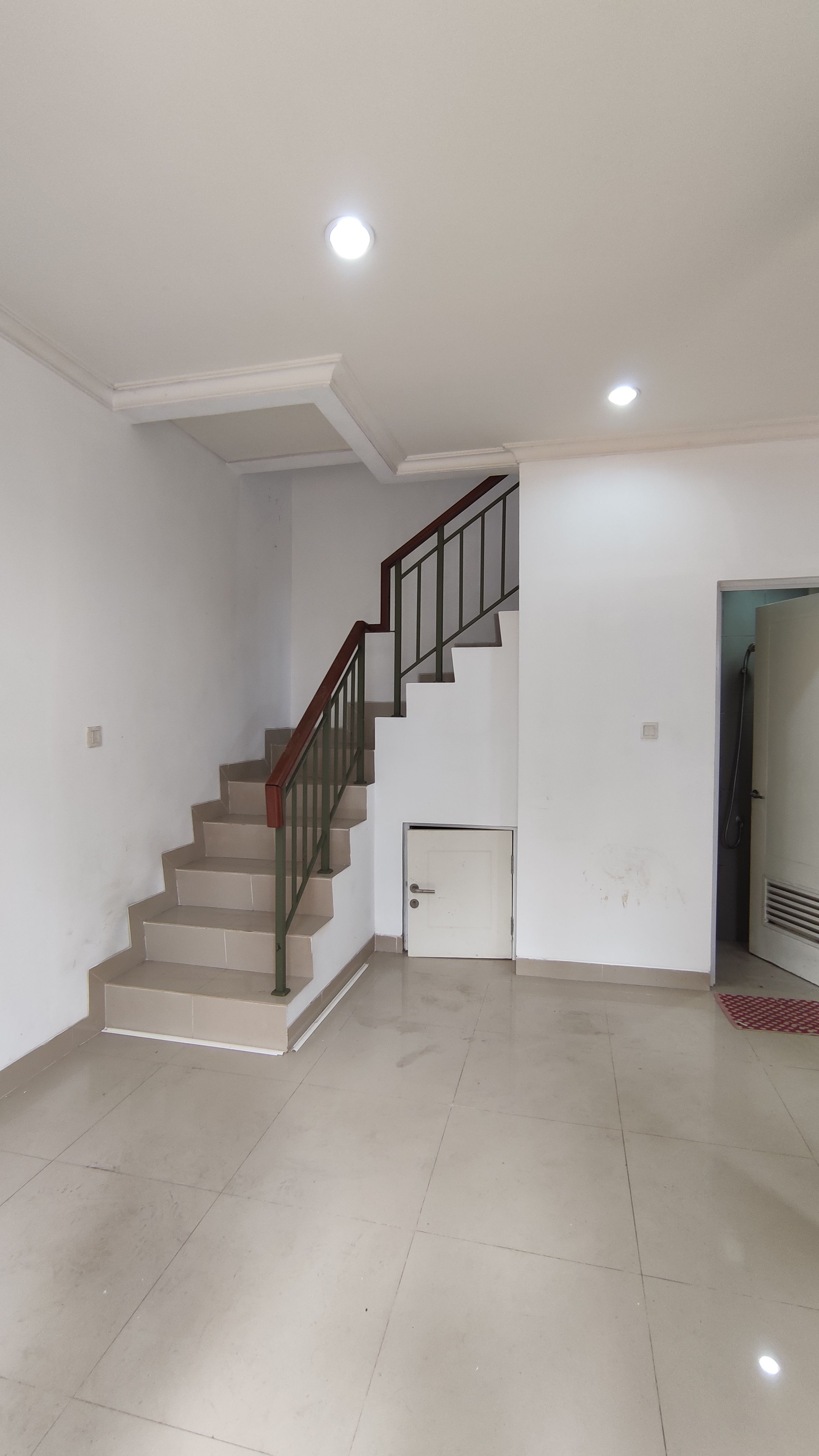 Rumah Dijual di Tangerang, foto 2 dari 8