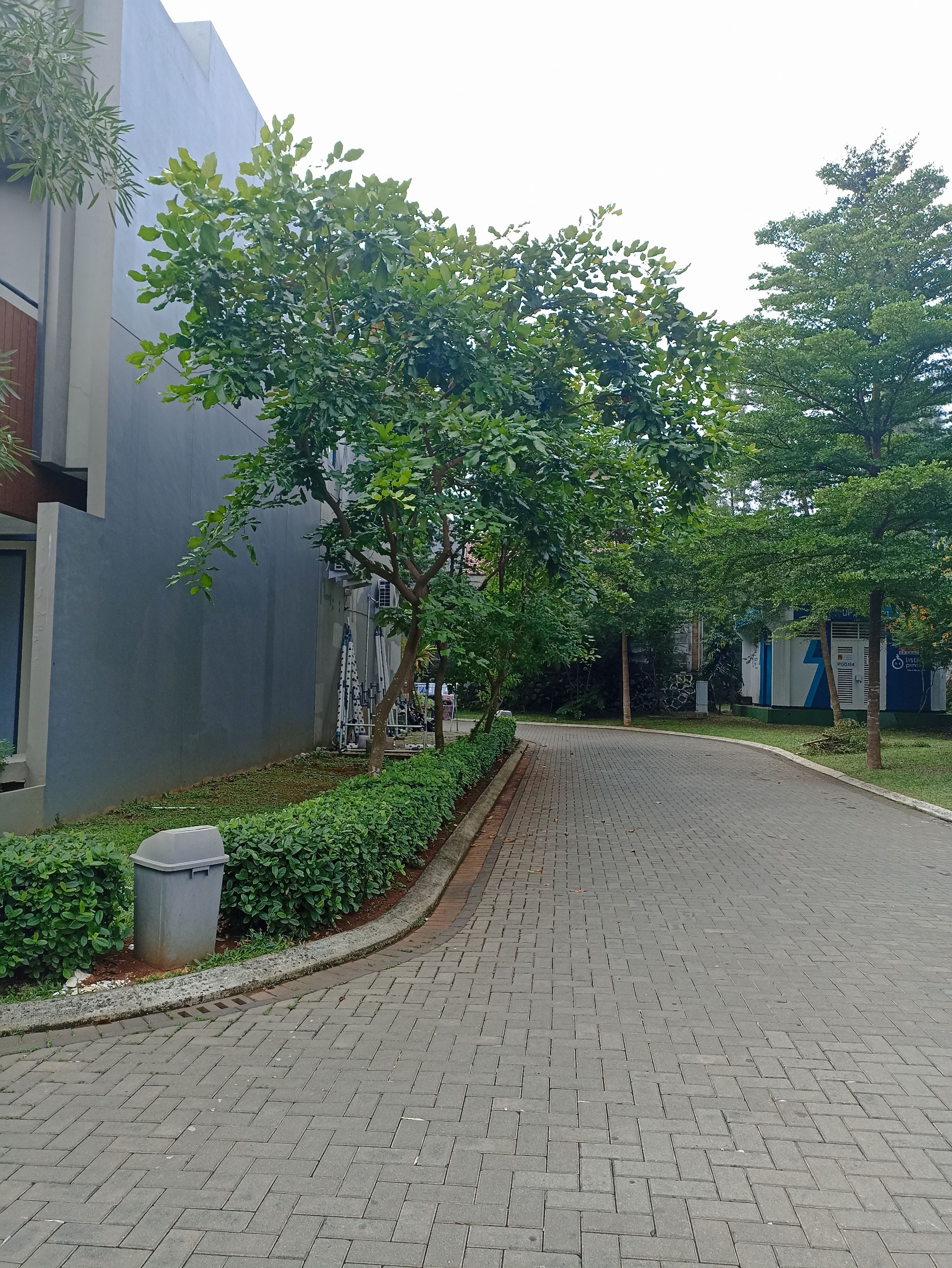 Rumah Disewa di Tangerang, foto 3 dari 8