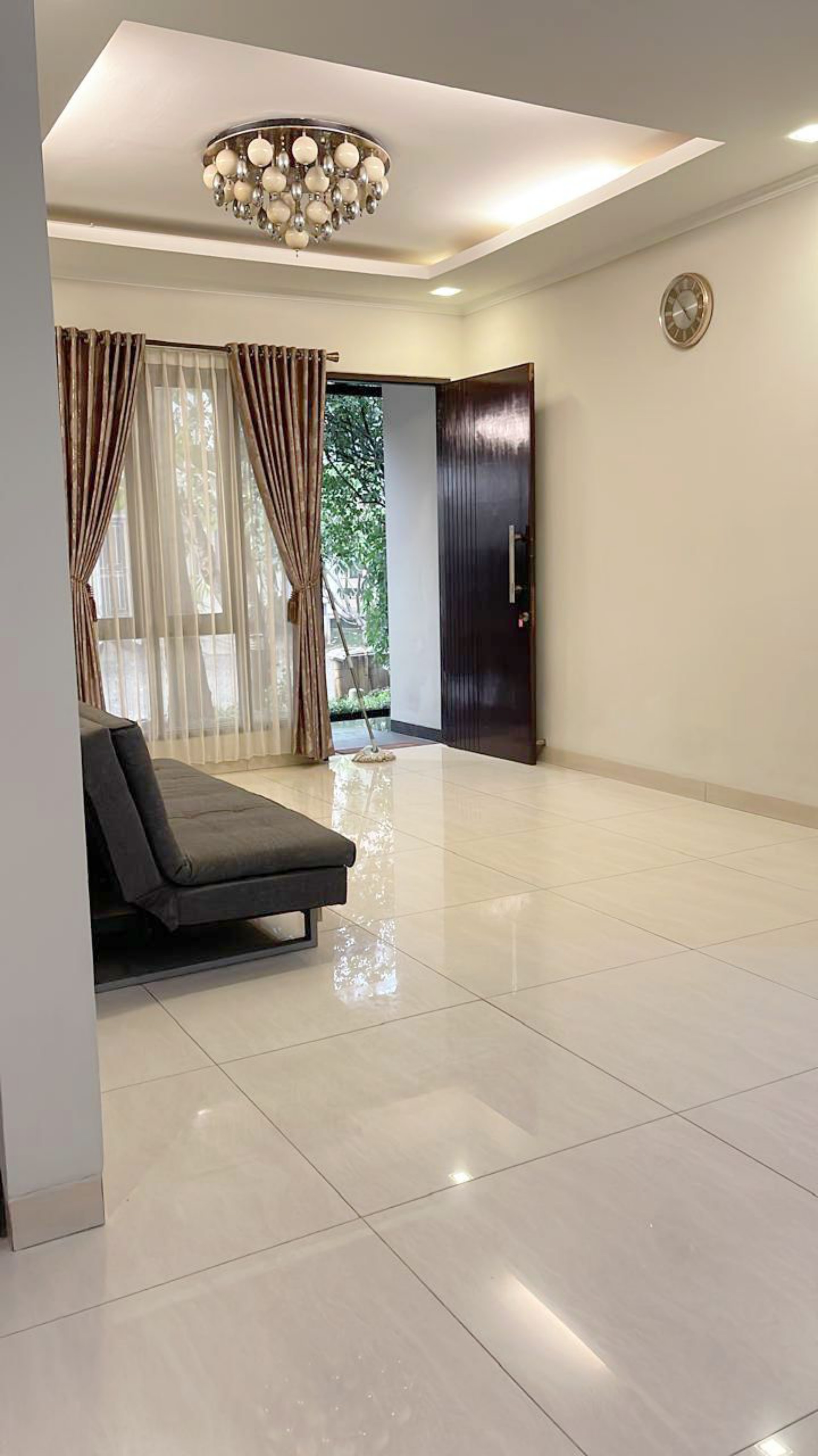 Rumah Dijual di Tangerang, foto 2 dari 10