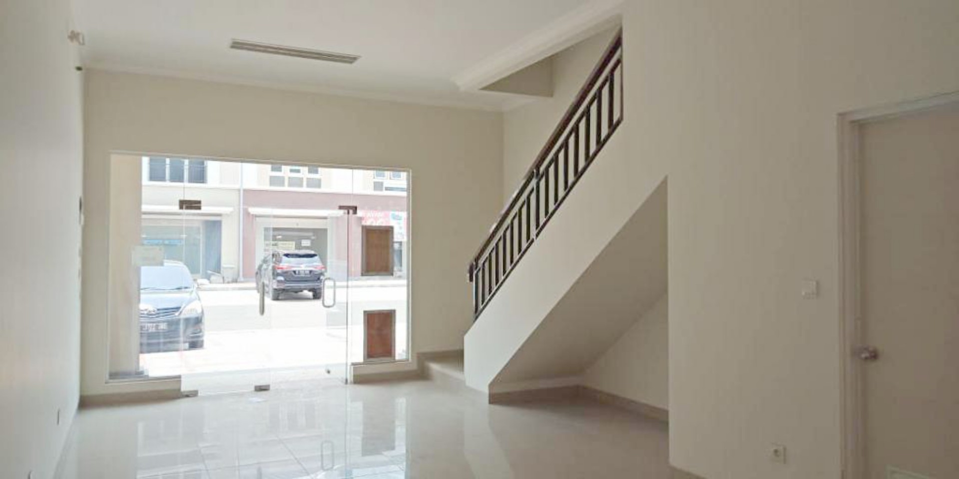 Ruko Dijual di Tangerang, foto 3 dari 8