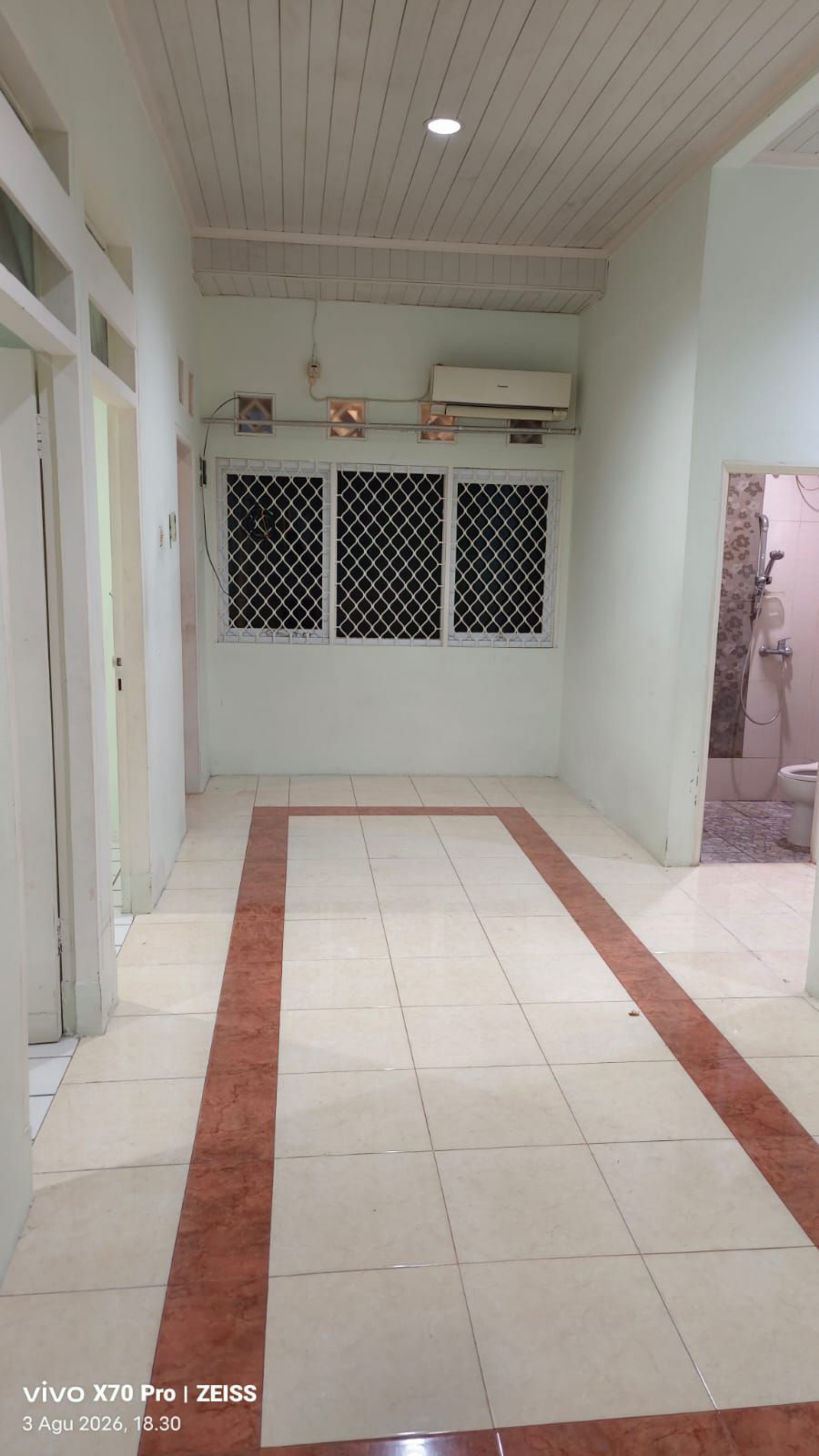 Rumah Disewa di Tangerang, foto 2 dari 10