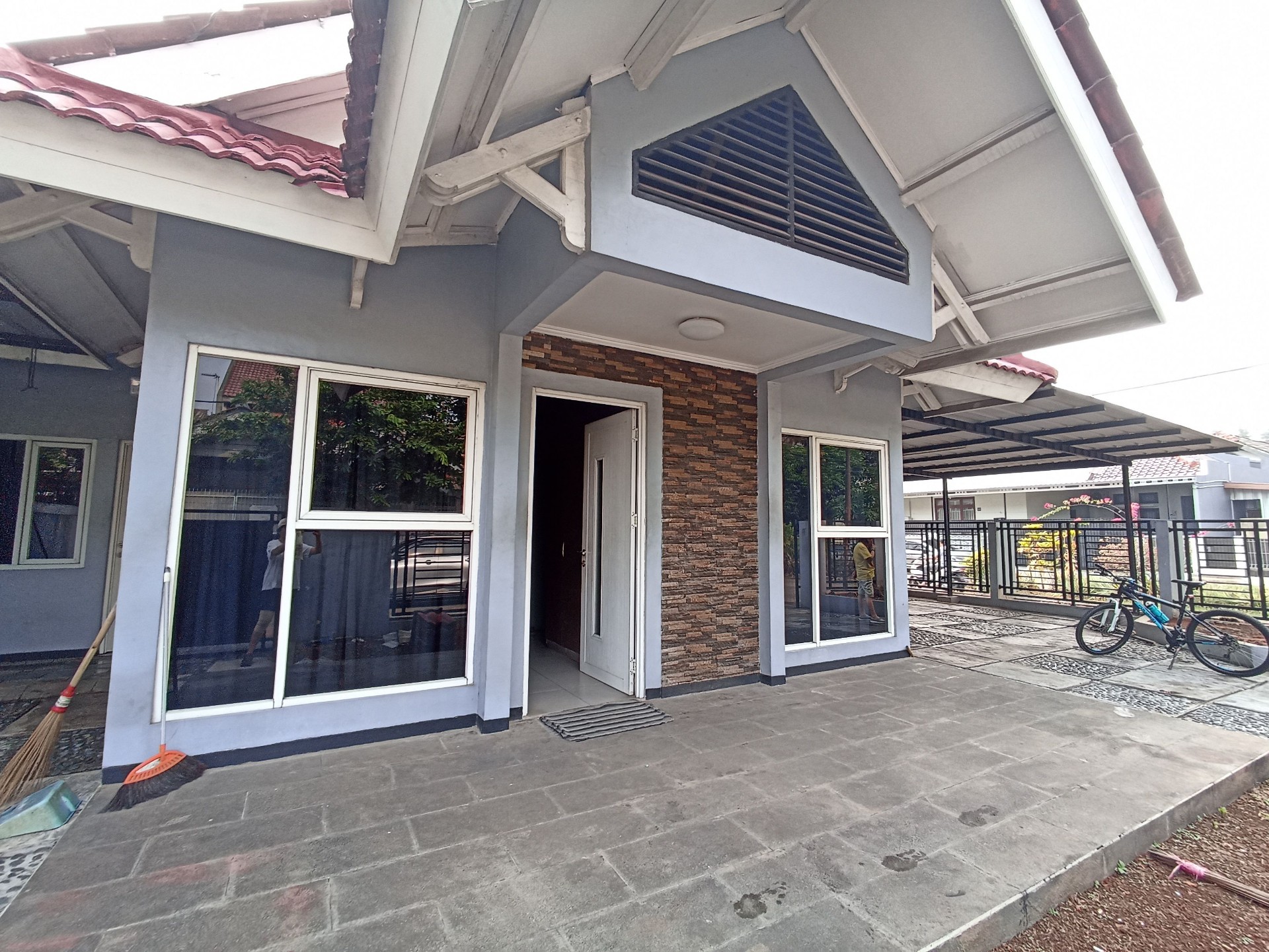 Rumah Disewa di Tangerang, foto 2 dari 10