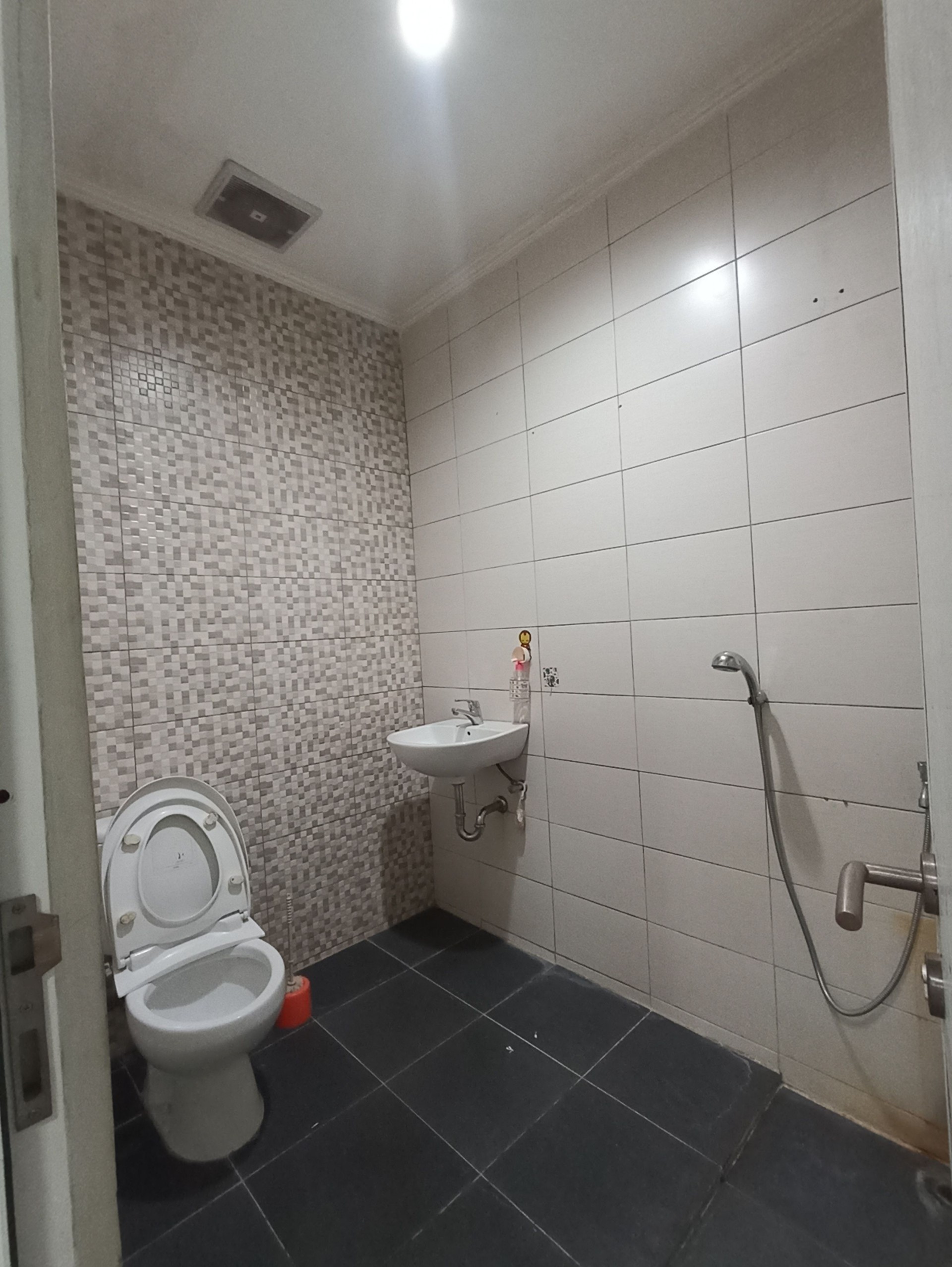 Rumah Disewa di Tangerang, foto 9 dari 10