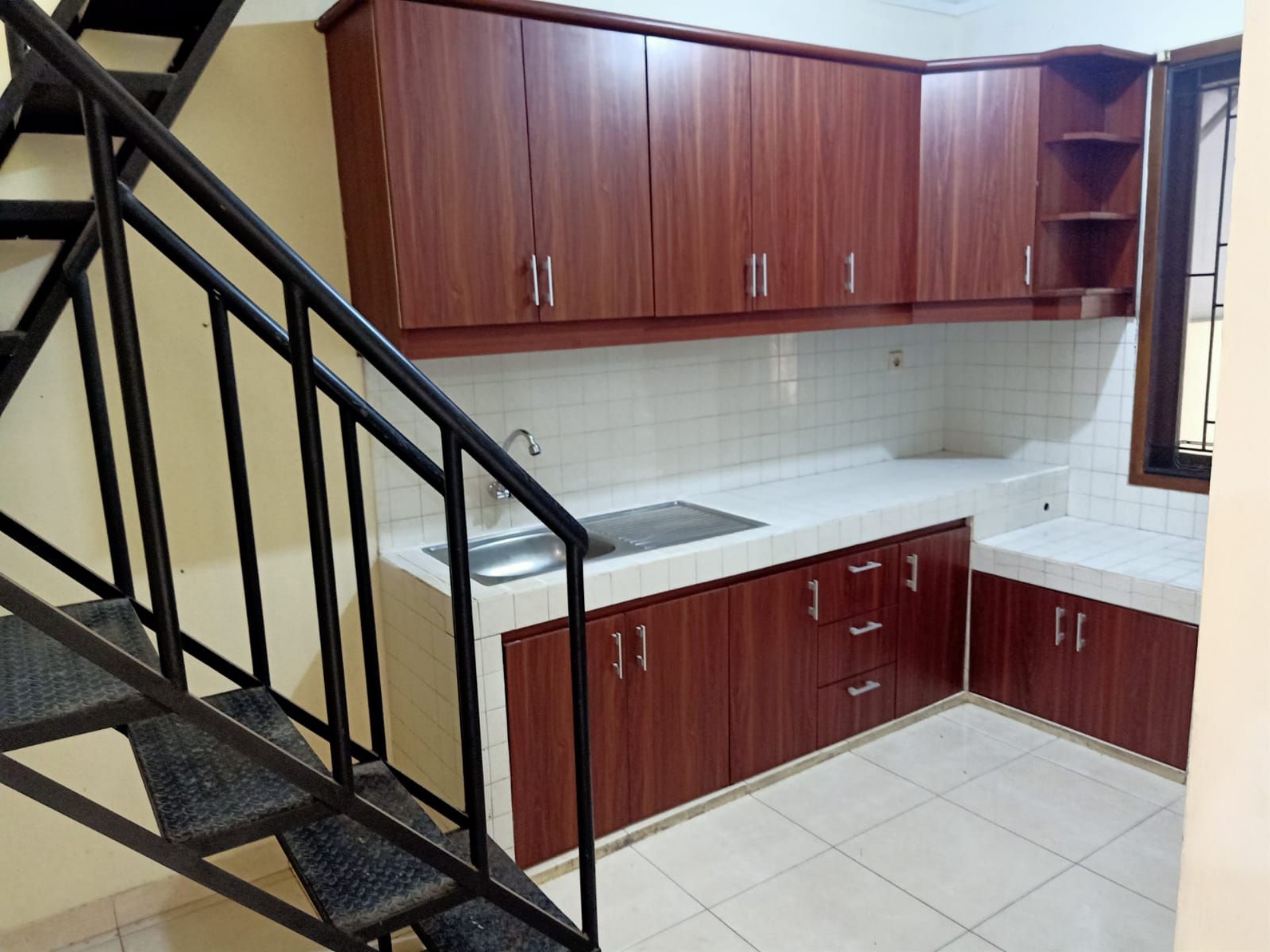 Rumah Dijual di Tangerang, foto 2 dari 10
