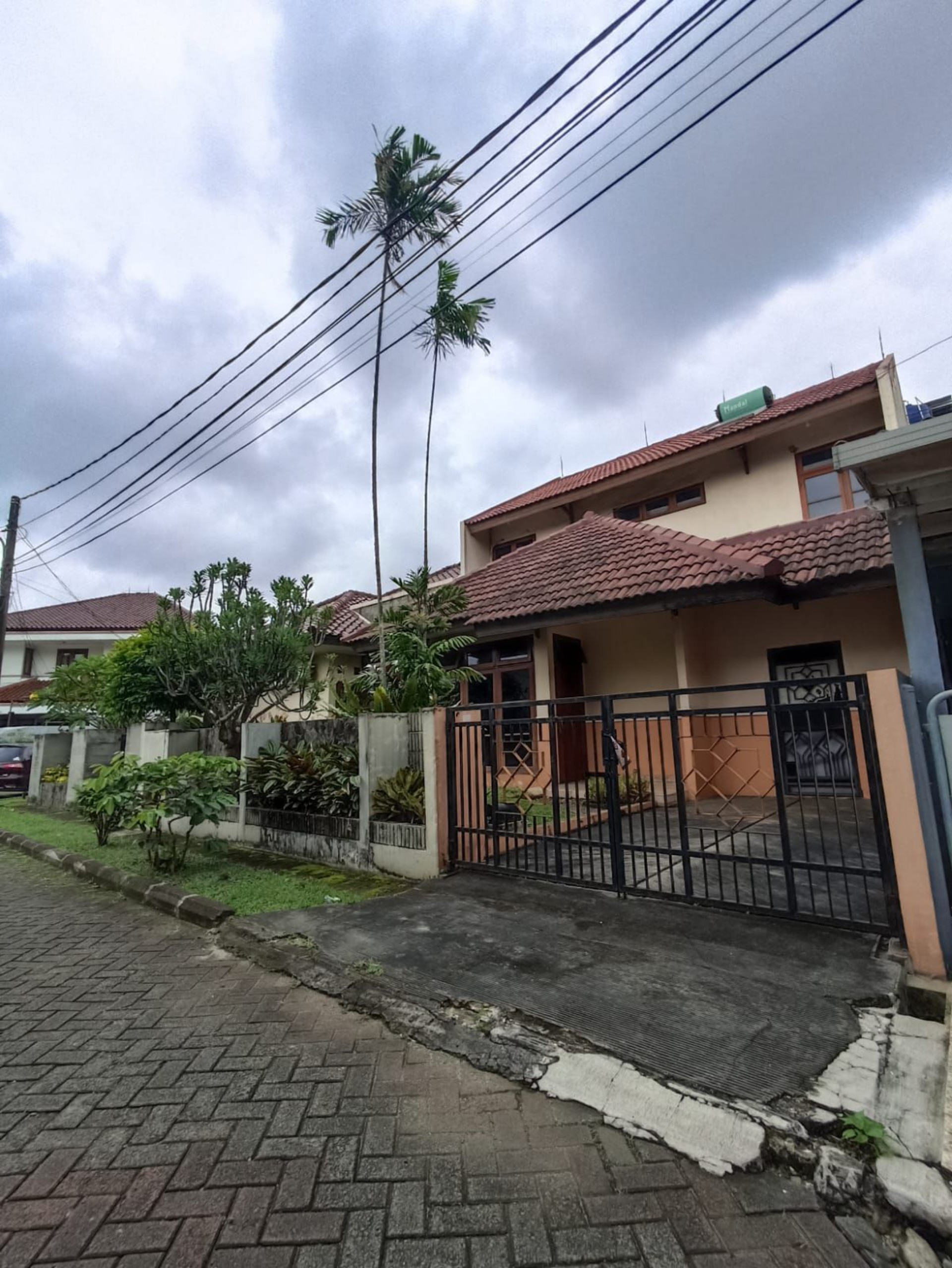 Rumah Dijual di Tangerang, foto 2 dari 10