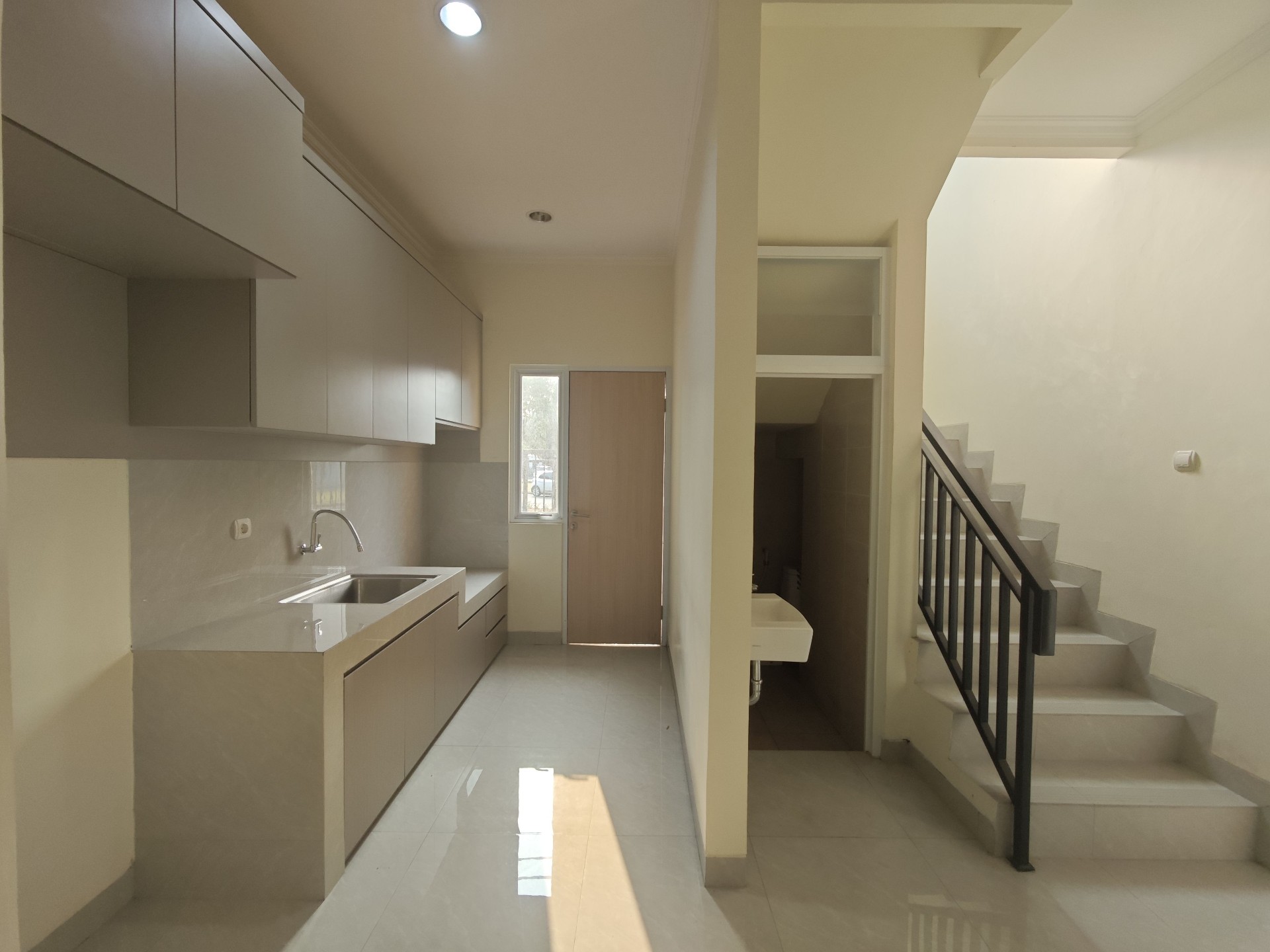 Rumah Dijual di Tangerang, foto 6 dari 10