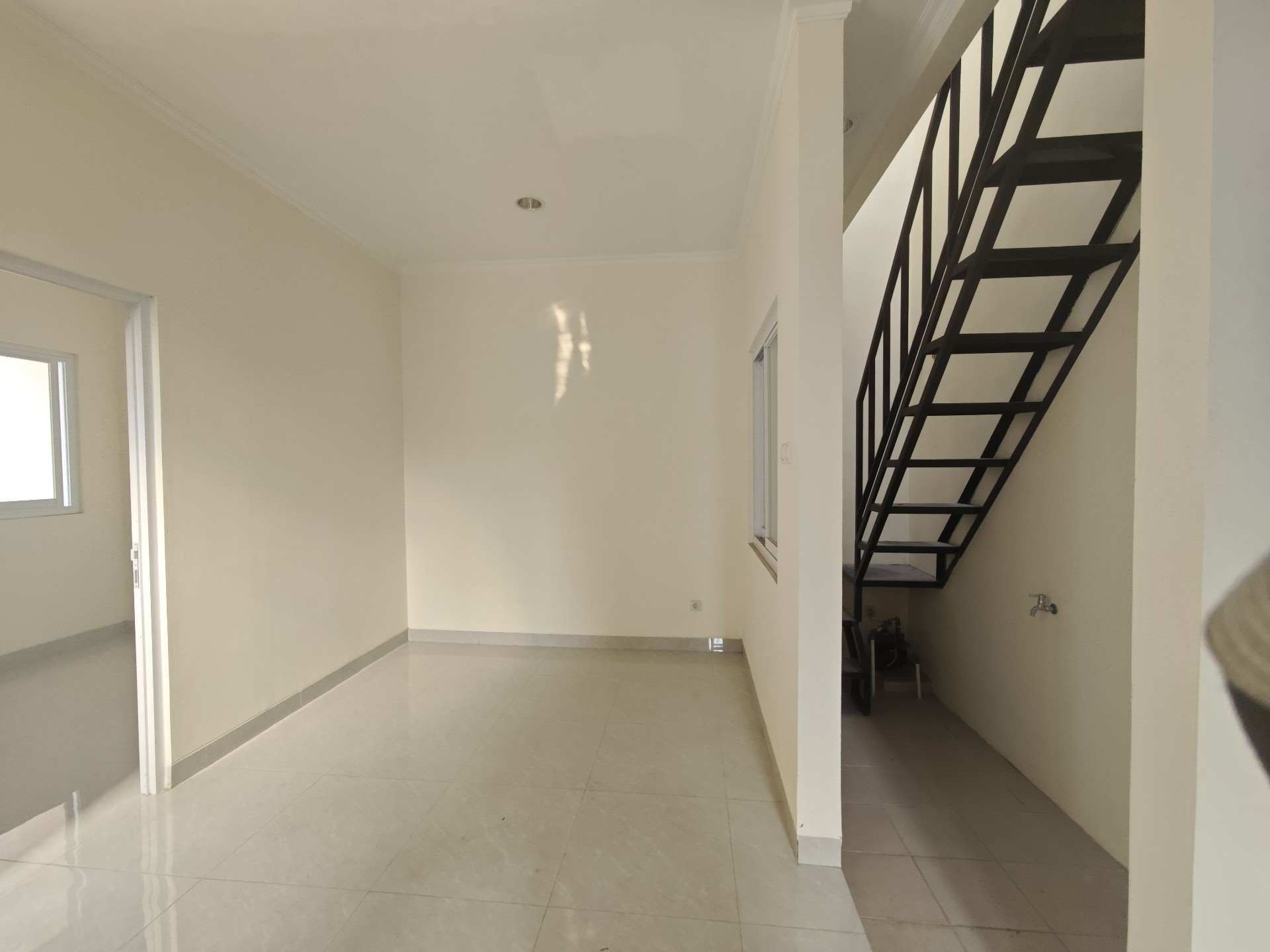 Rumah Dijual di Tangerang, foto 5 dari 10