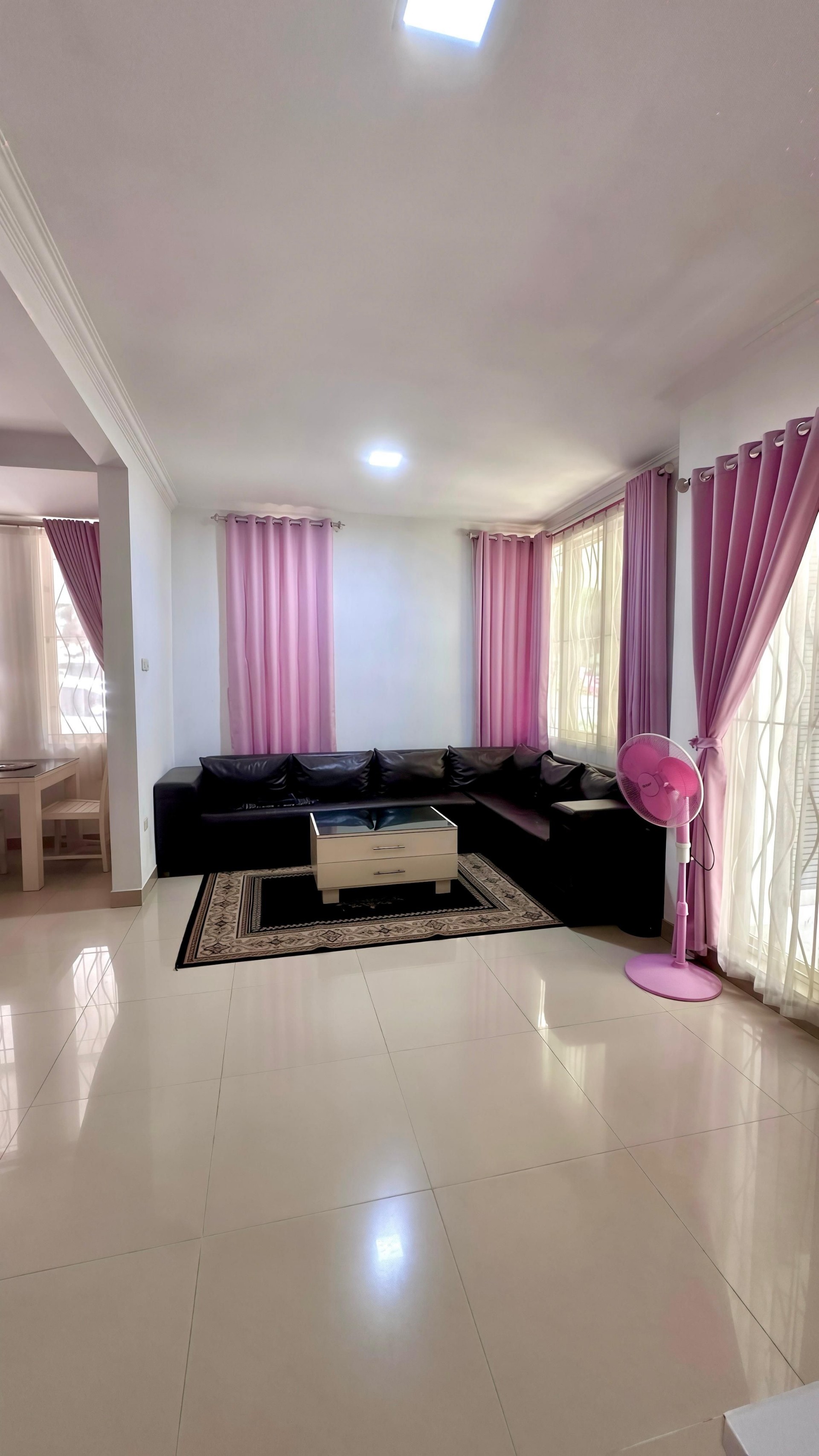 Rumah Dijual di Tangerang, foto 2 dari 9