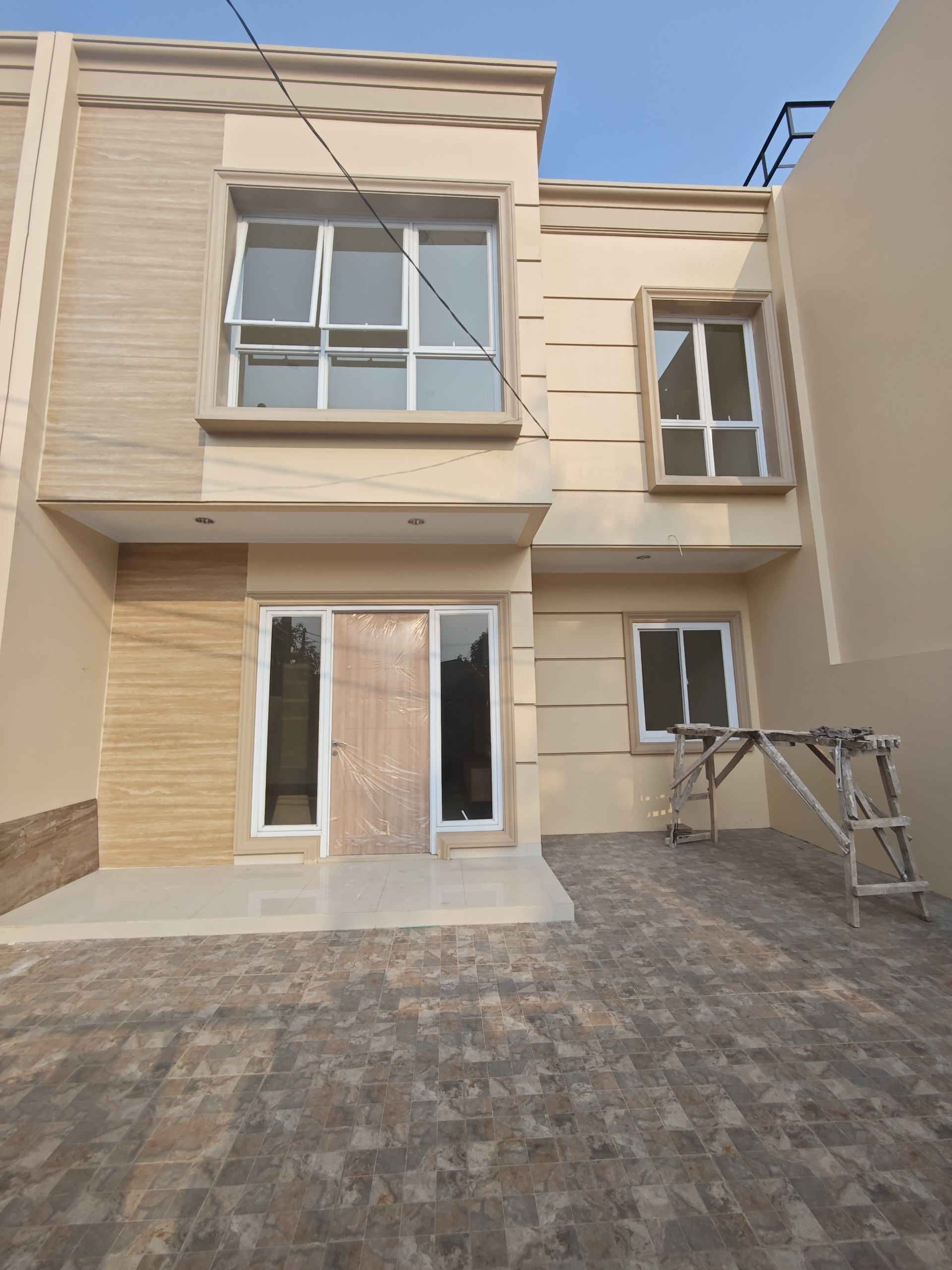 Rumah Dijual di Tangerang, foto 2 dari 9