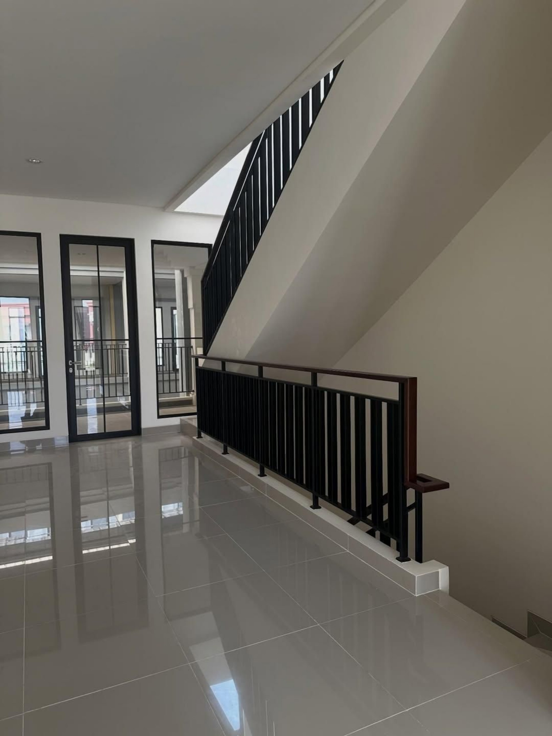 Ruko Disewa di Tangerang, foto 5 dari 9