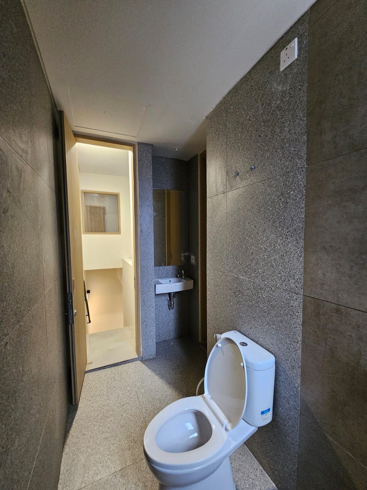 Rumah Disewa di Tangerang, foto 4 dari 10