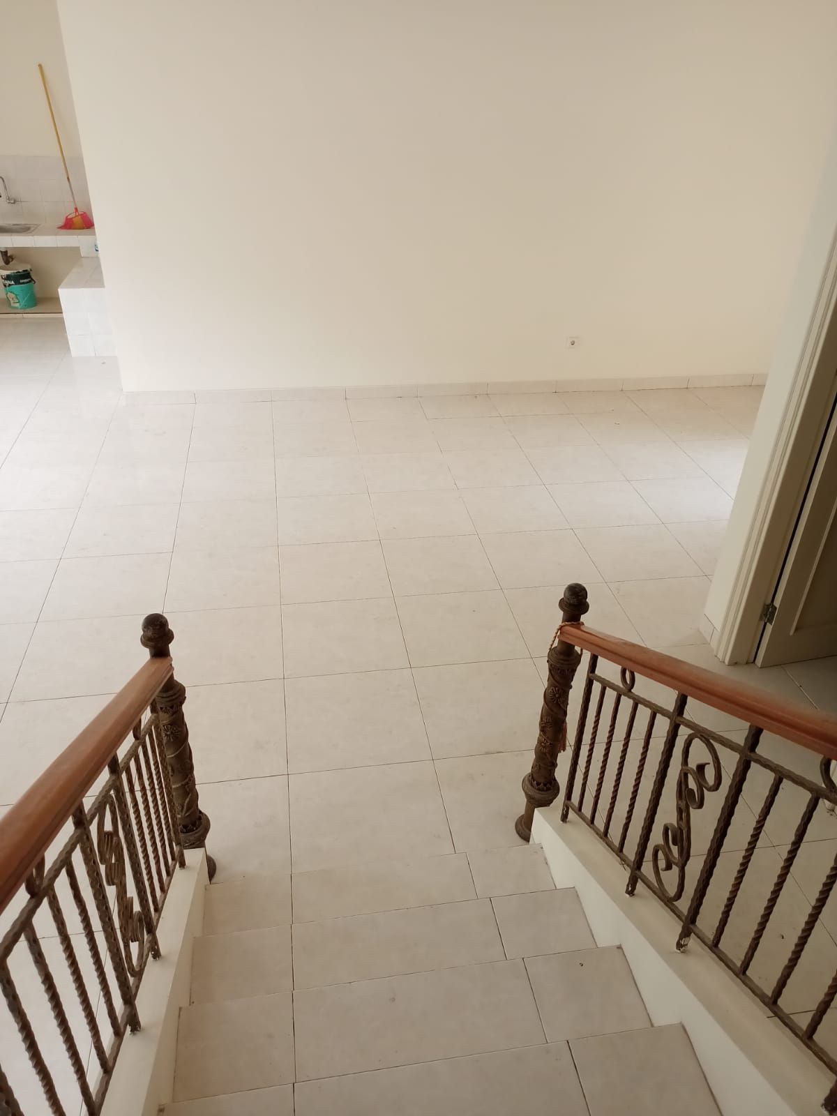 Rumah Disewa di Tangerang, foto 1 dari 9