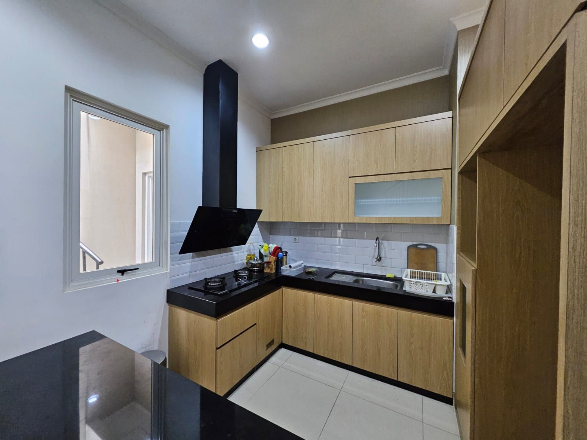 Rumah Disewa di Tangerang, foto 2 dari 10