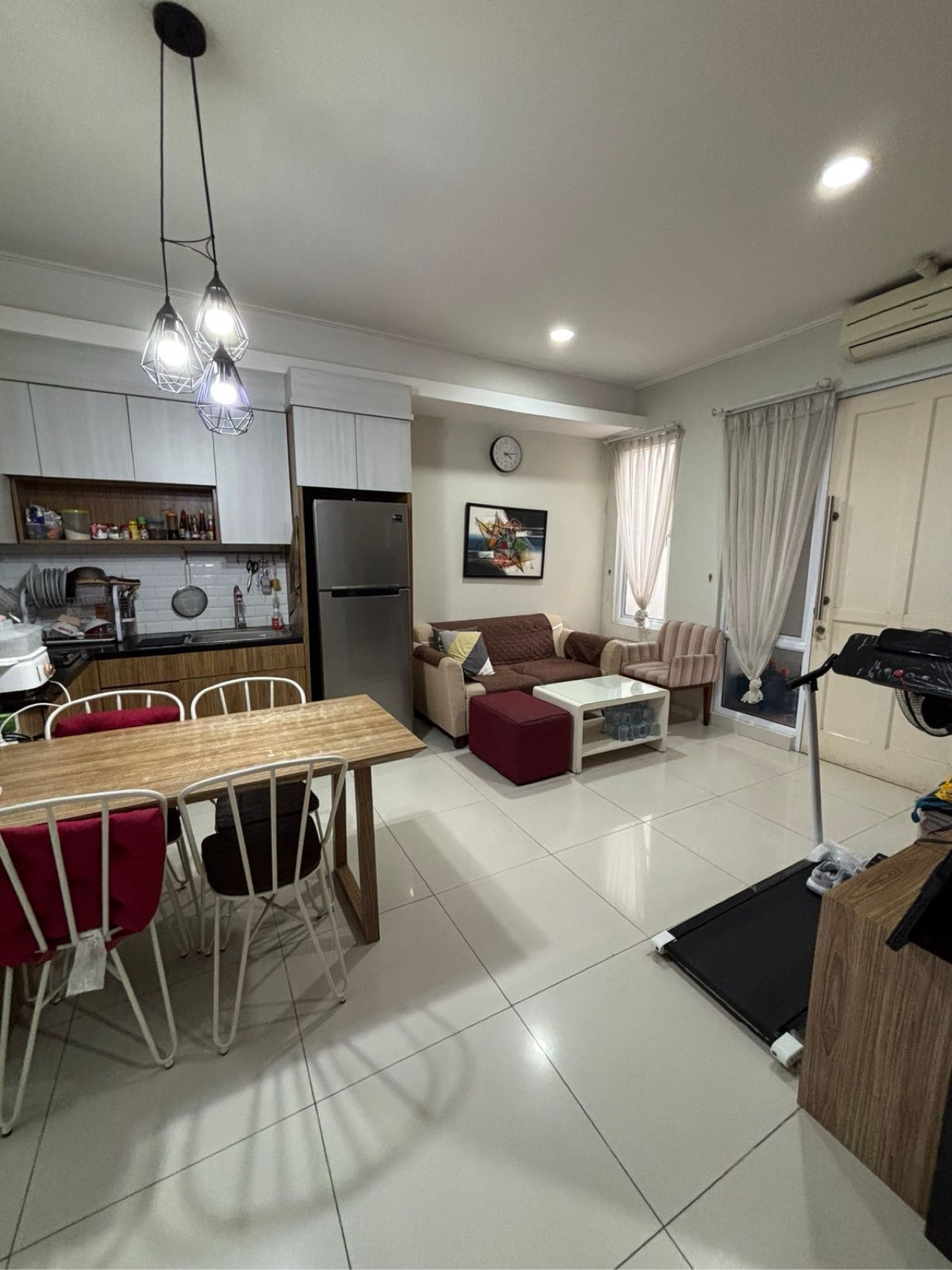 Rumah Dijual di Tangerang, foto 1 dari 7