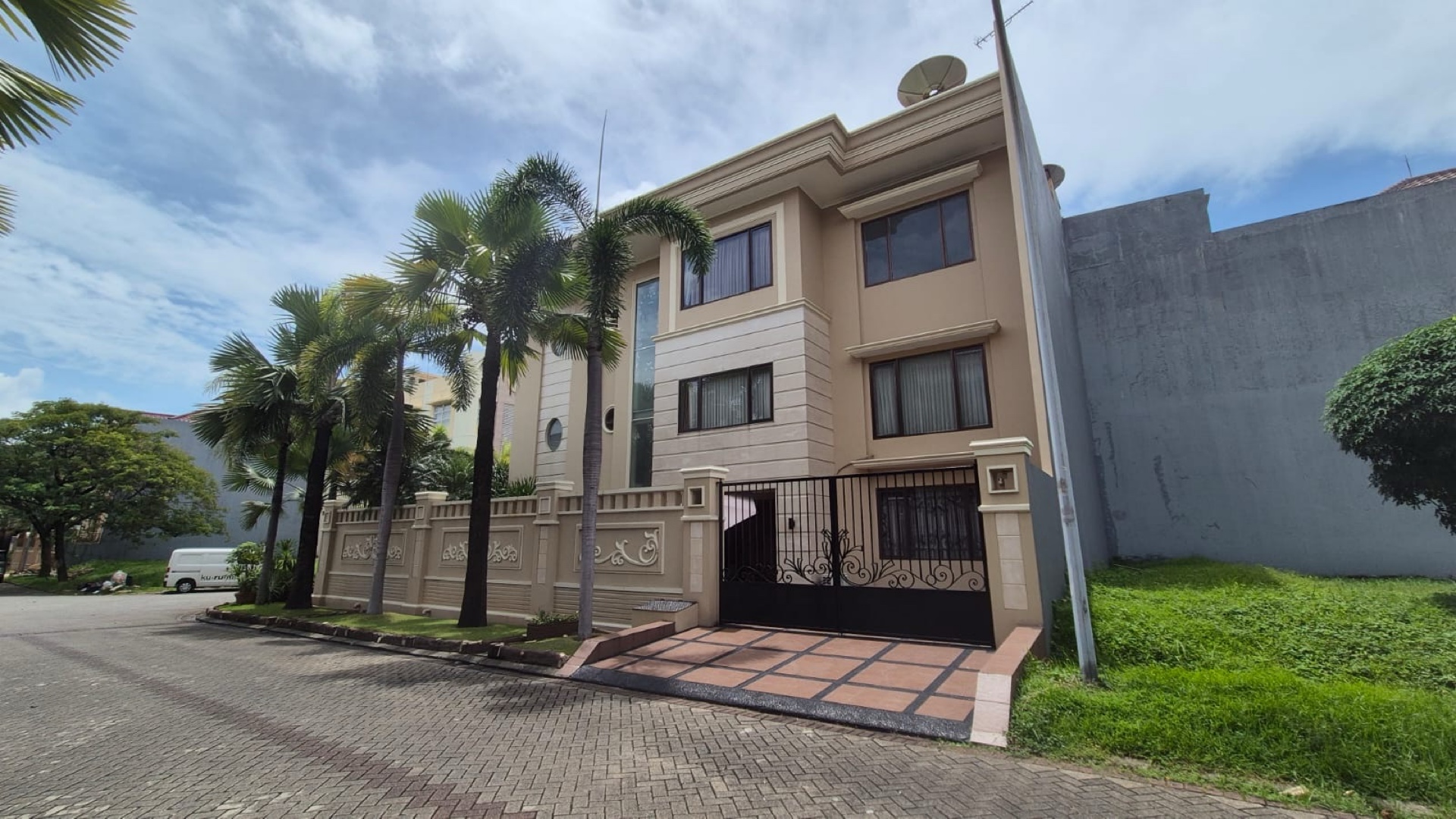 Rumah Dijual di Jakarta Utara, foto 1 dari 6