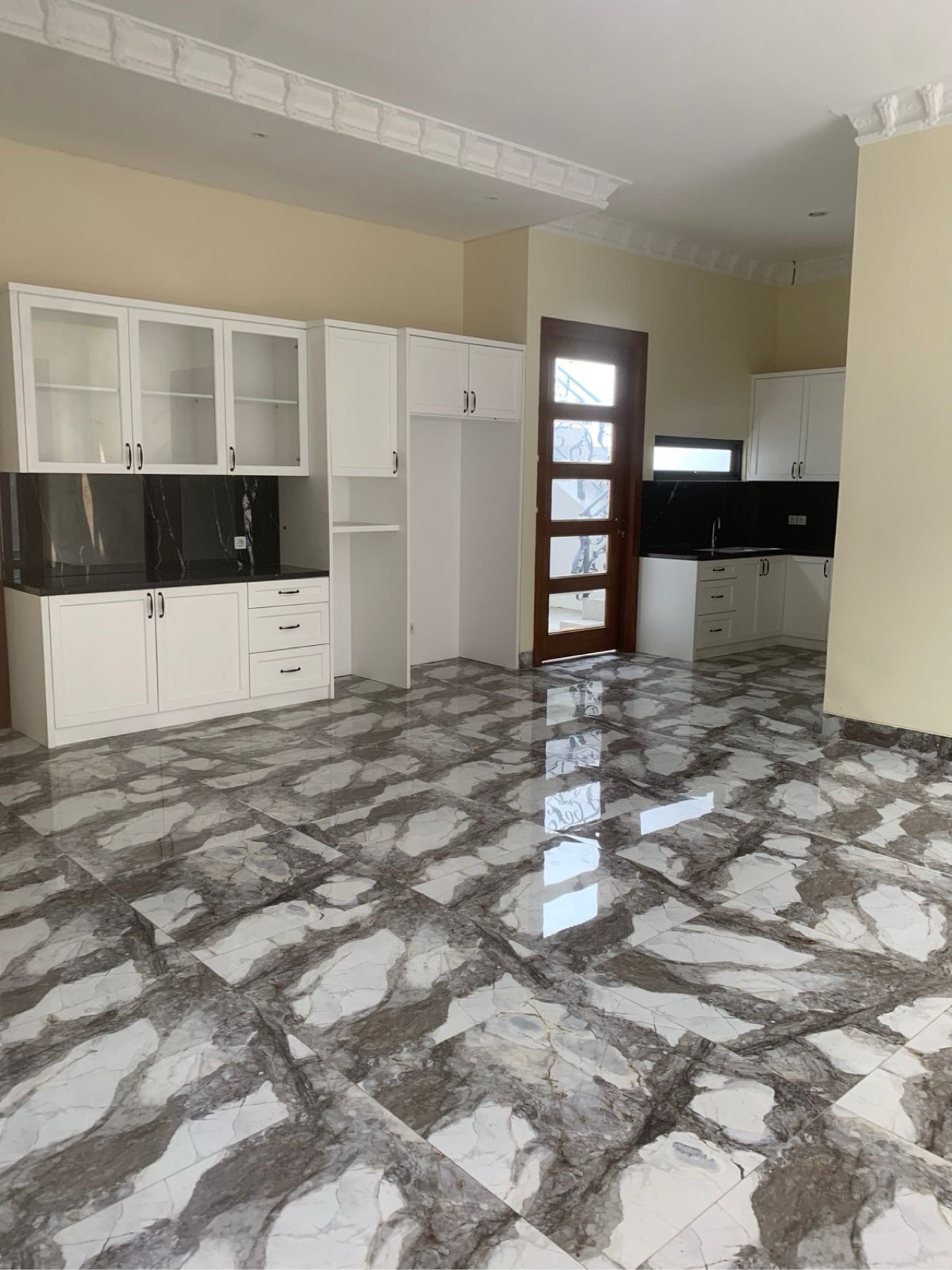 Rumah Dijual di Tangerang, foto 1 dari 10