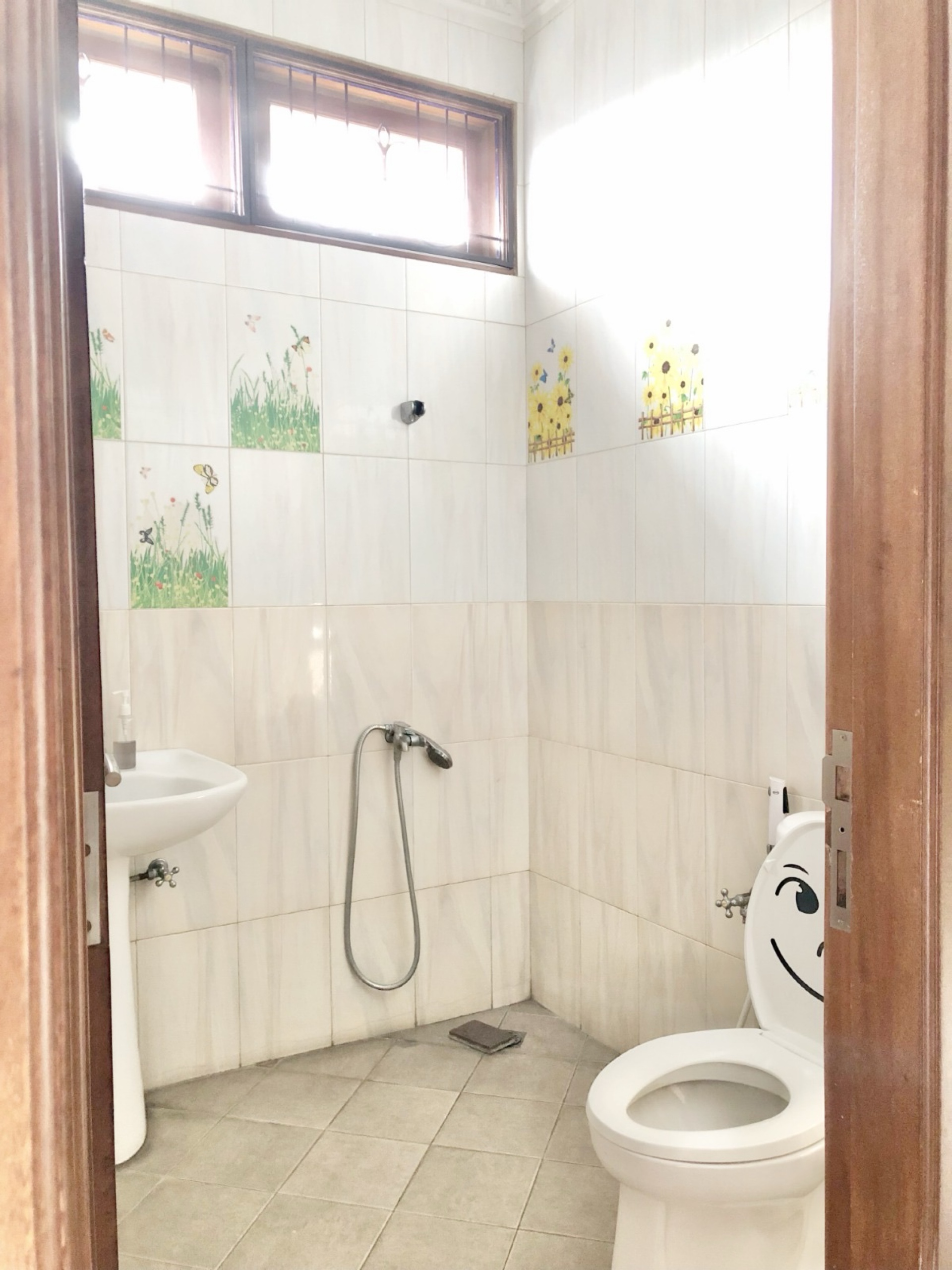 Rumah Dijual di Bekasi, foto 1 dari 10