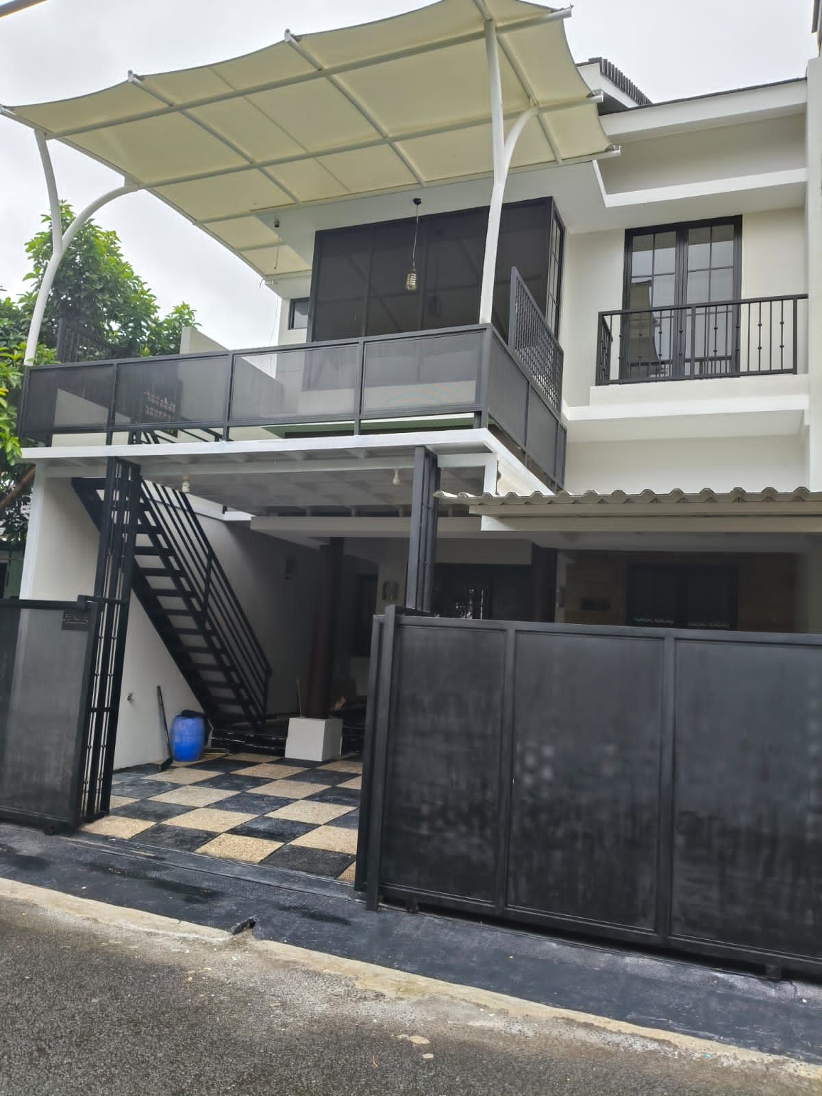 Rumah Dijual di Tangerang, foto 1 dari 10